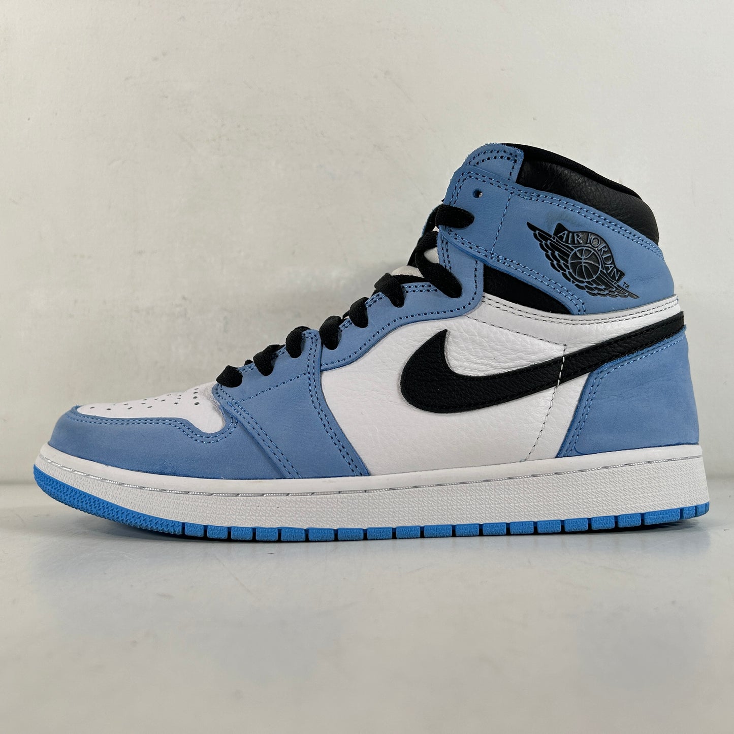 555088 134 Jordan 1 University Blue [USED] - 10 M (Used)