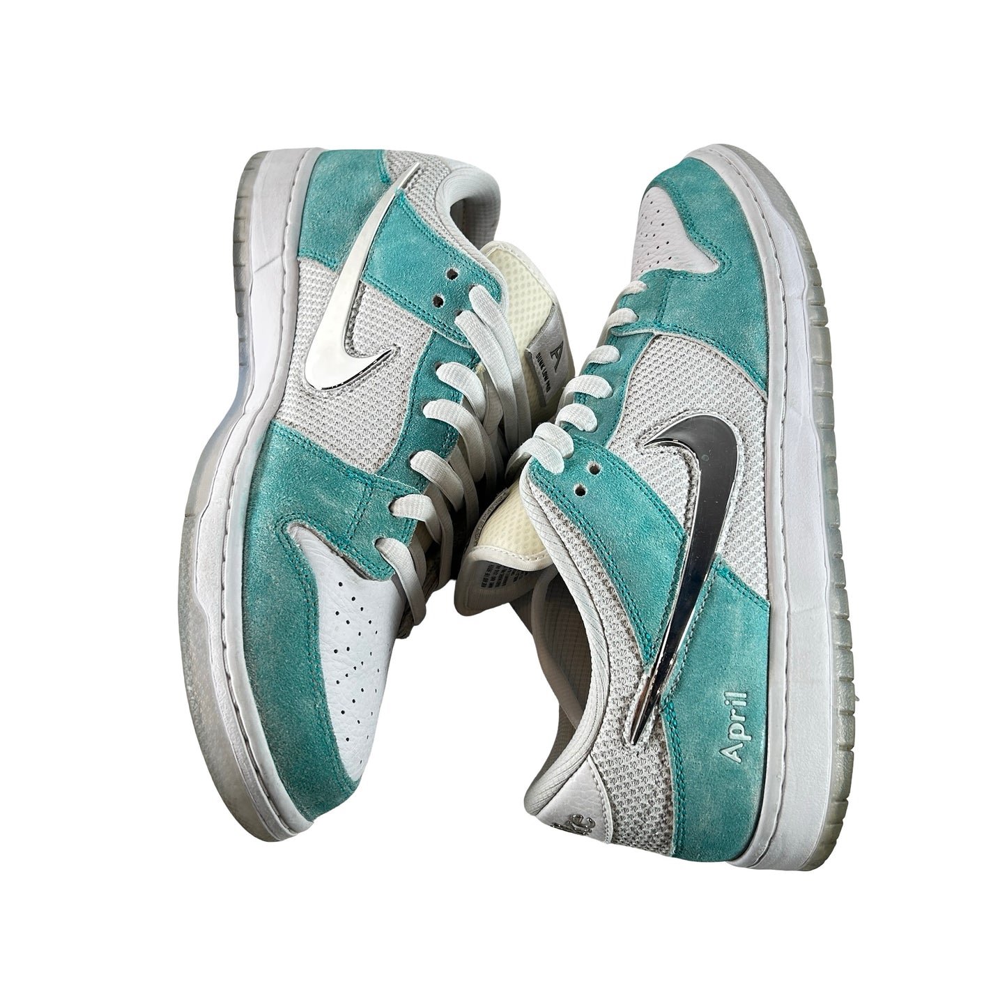 FN0619 600 Nike SB Dunk Low “City of Love” [USED] - 12 M (Used)