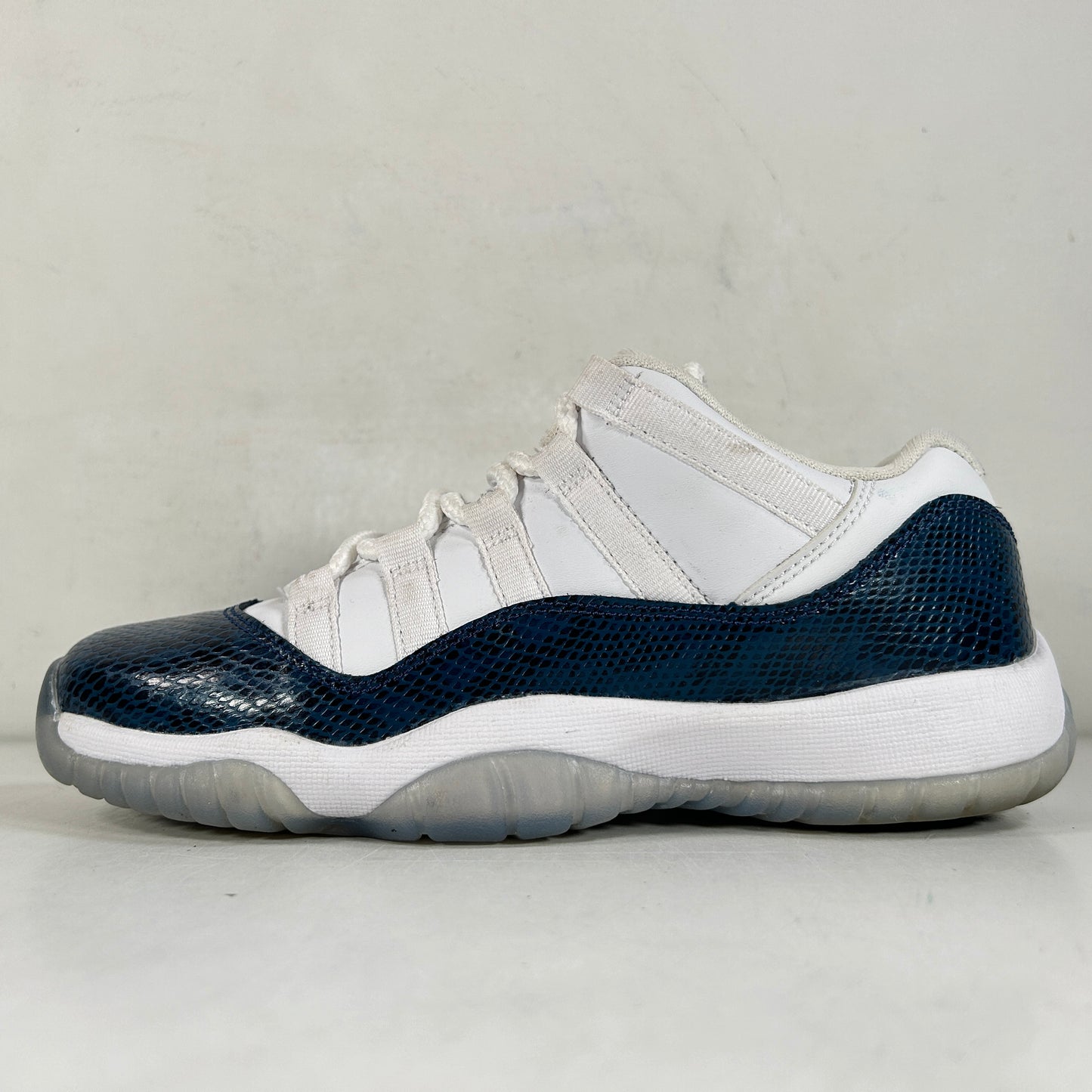 CD6847 102 Jordan 11 Retro Low Snake Navy (2019) (GS) [USED] - 5.5 Y (Used) (Replace Box)