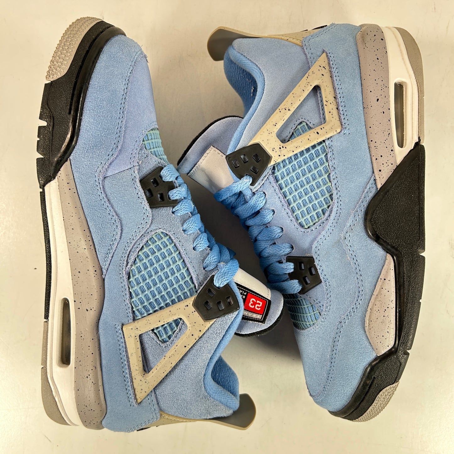 408452 400 Jordan 4 Retro University Blue (GS) [USED] - 6 Y (Used)