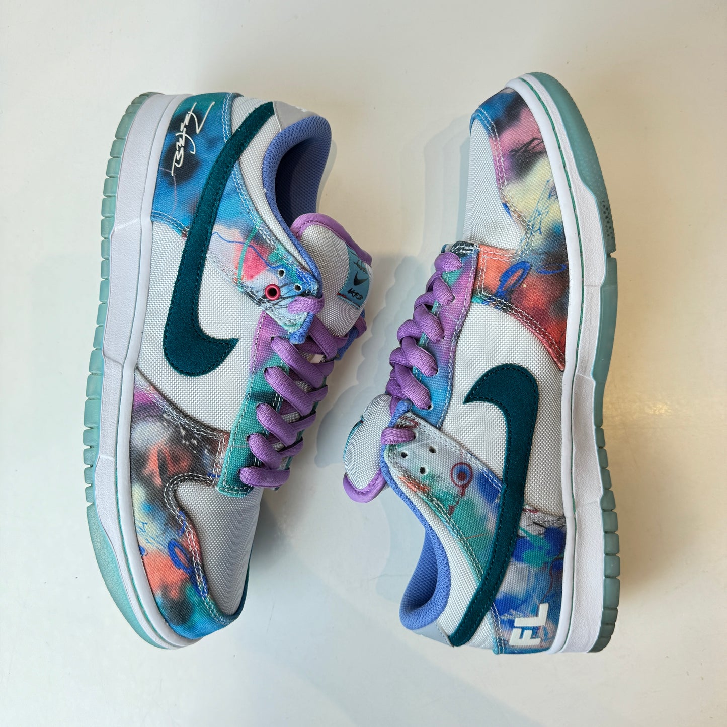 HF6061 400 Nike SB Dunk Low Futura Laboratories Bleached Aqua [USED] - 10.5 M (Used)