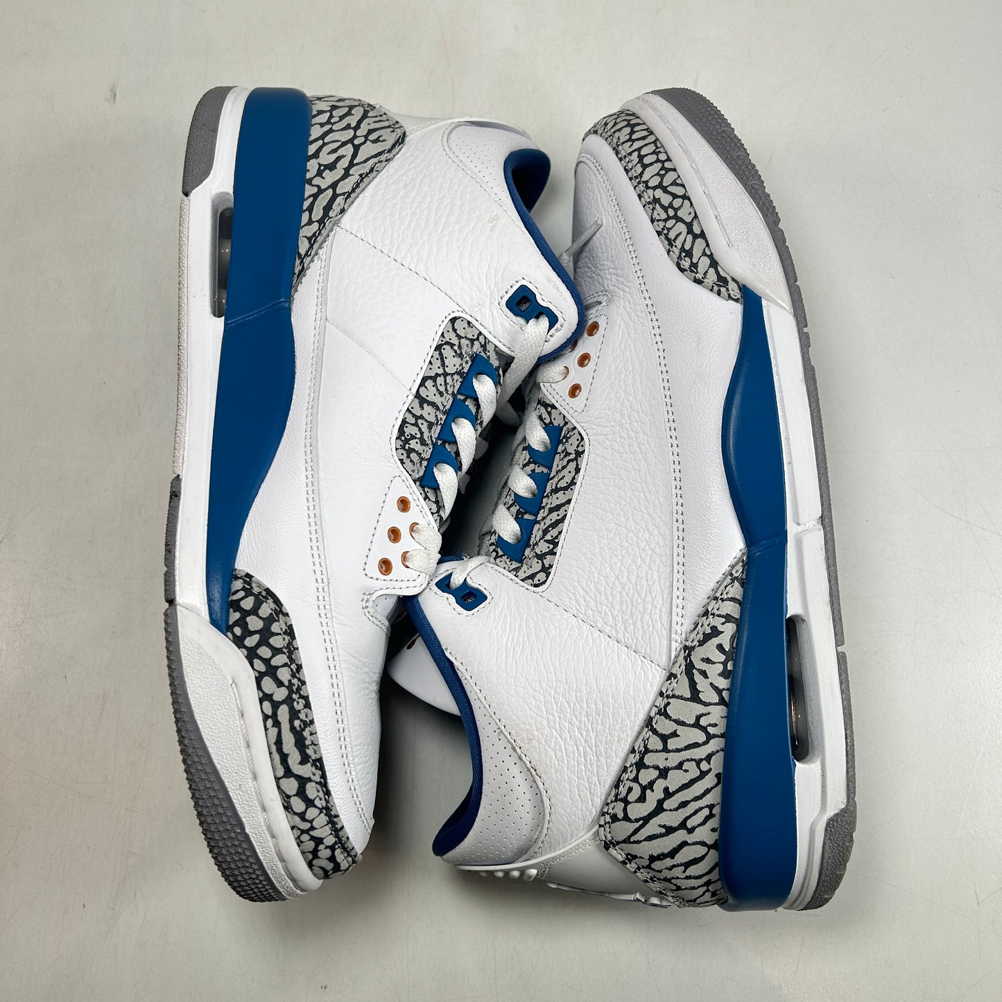 CT8532 148 Jordan 3 Retro Wizards [USED] - 10.5 M (Used2)