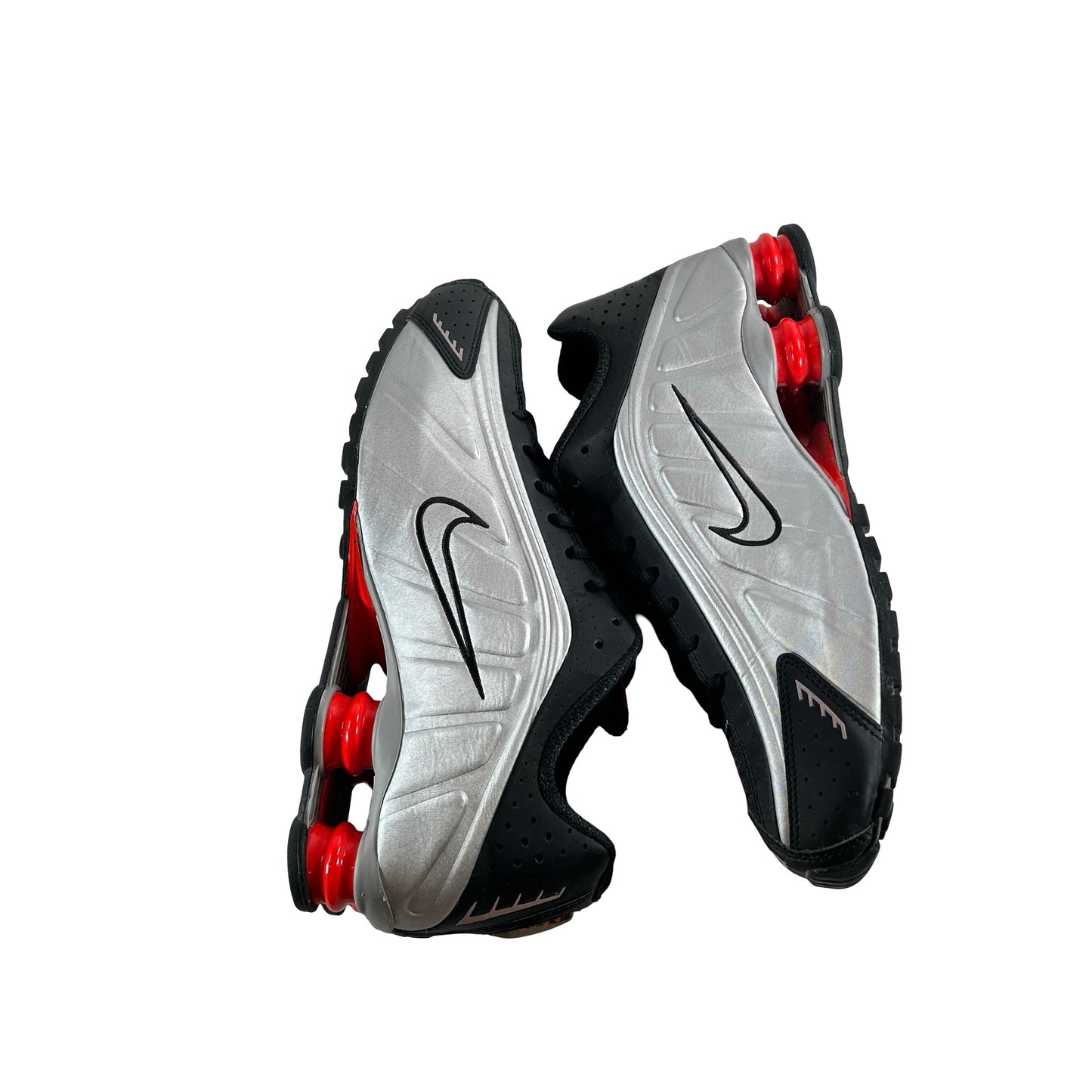 BV1111 008 Nike Shox R4 Black Metallic Silver (2018/2024) [USED] - 8.5 M (Used)