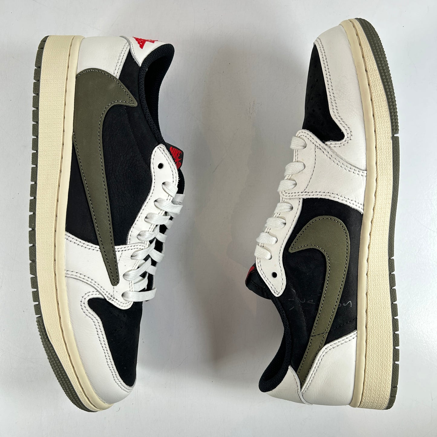 DZ4137 106 Jordan 1 Retro Low OG SP Travis Scott Olive (W) [USED] - 11 W (Used3)