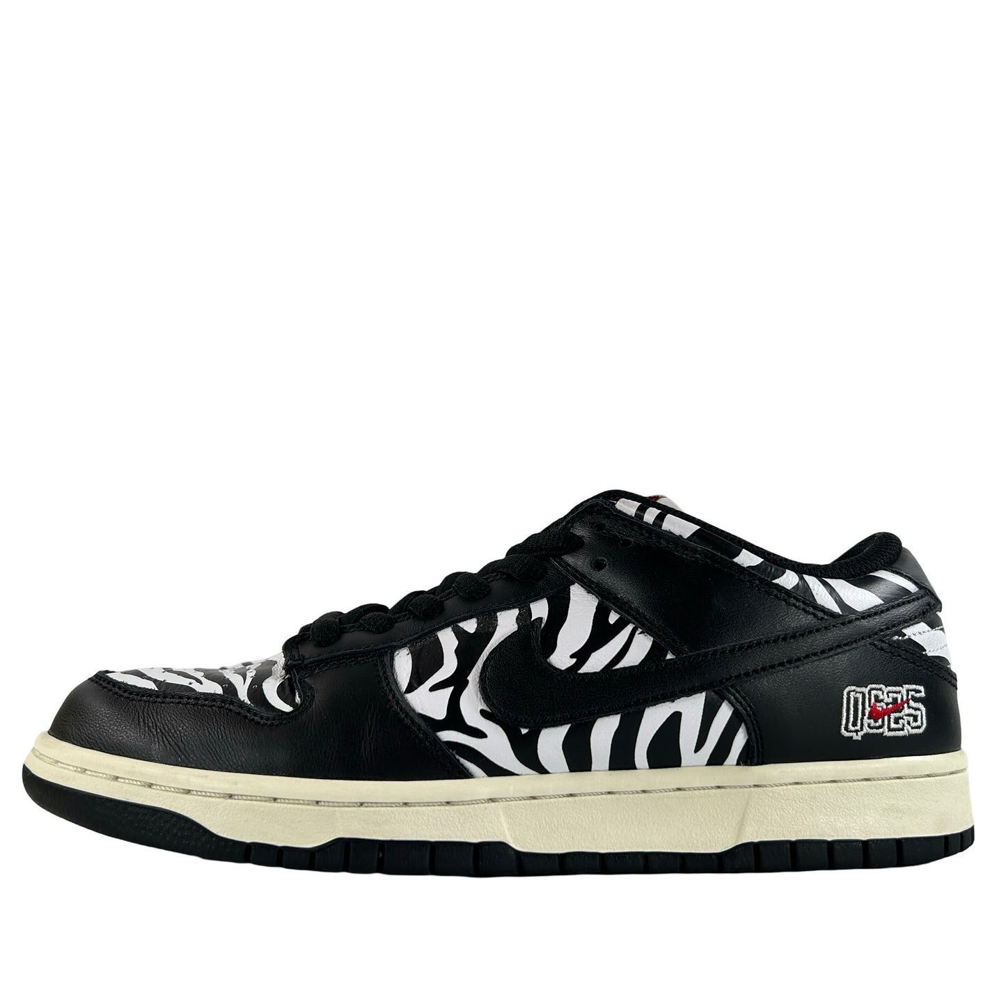 DM3510 001 SB Dunk Low Quartersnacks Cebra