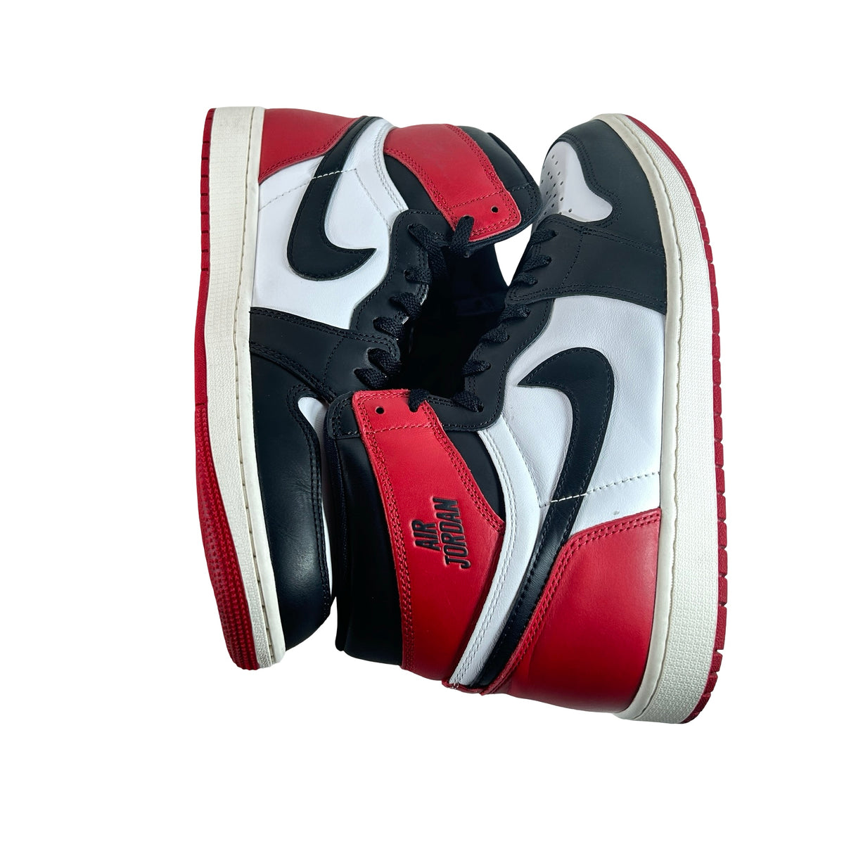 DZ5485 106 Jordan 1 Retro High OG Black Toe Reimagined [USED] - 13 M (Used5)
