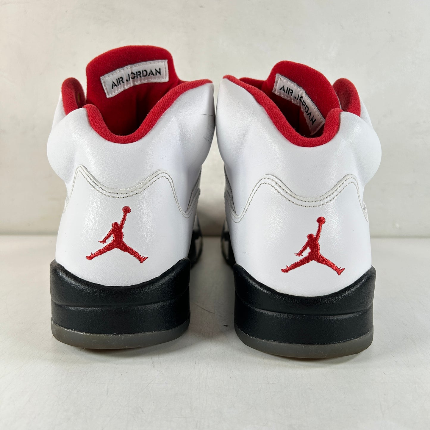 136027 100 Jordan 5 Retro Fire Red (2013) [USED] - 9.5 M (Used)