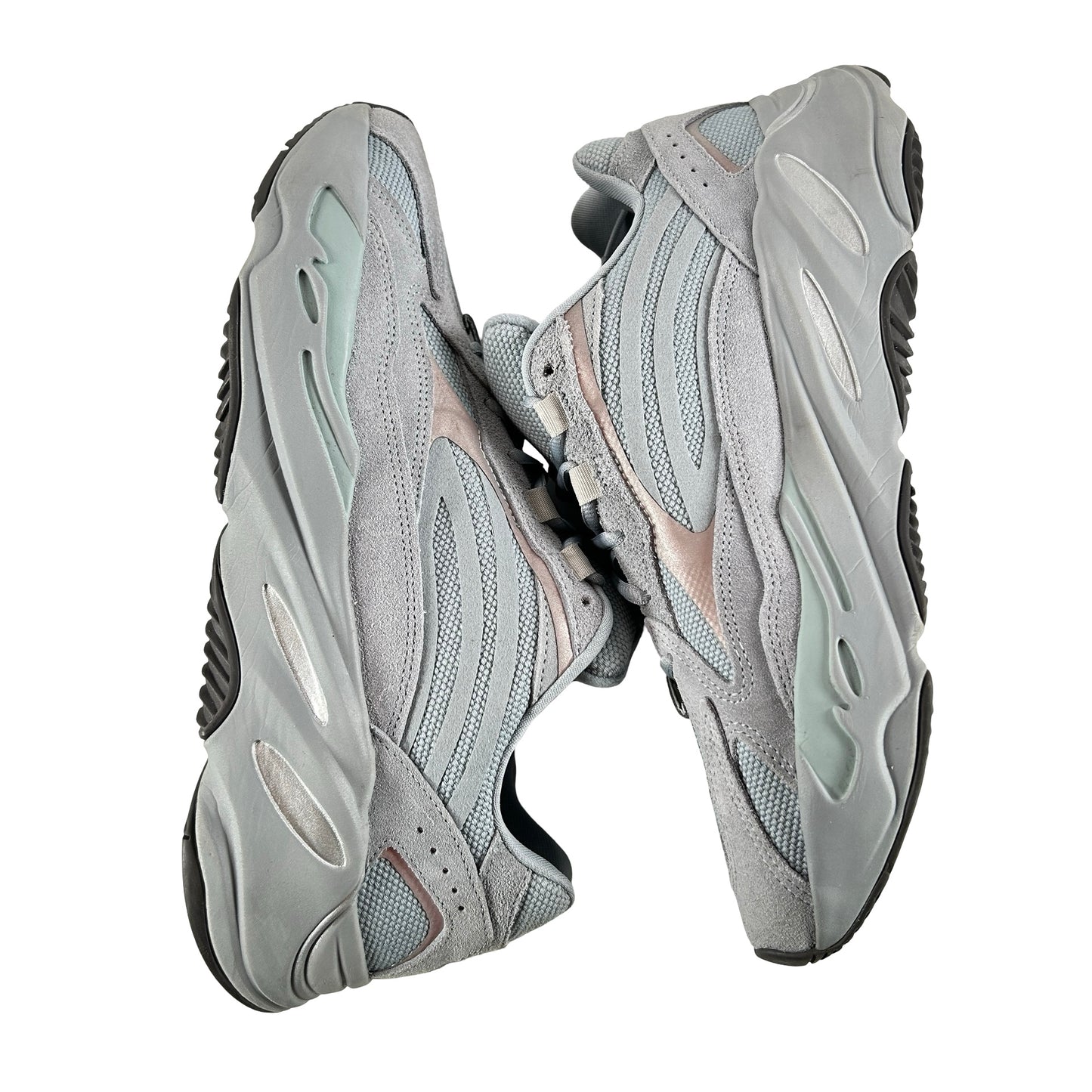 FV8424 adidas Yeezy Boost 700 V2 Hospital Blue [USED] - 11.5 M (Used)