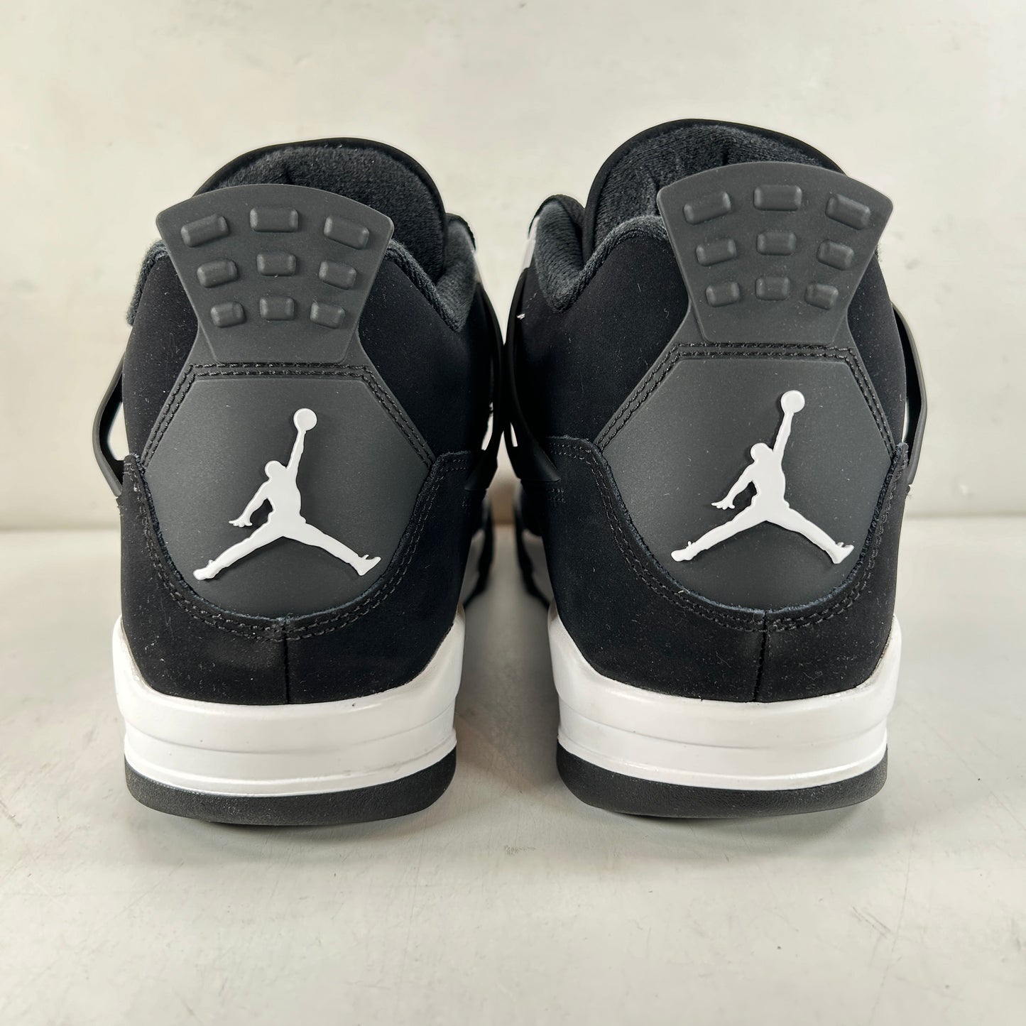 FQ8138 001 Jordan 4 Retro White Thunder [USED] - 10.5 M (VNDS)