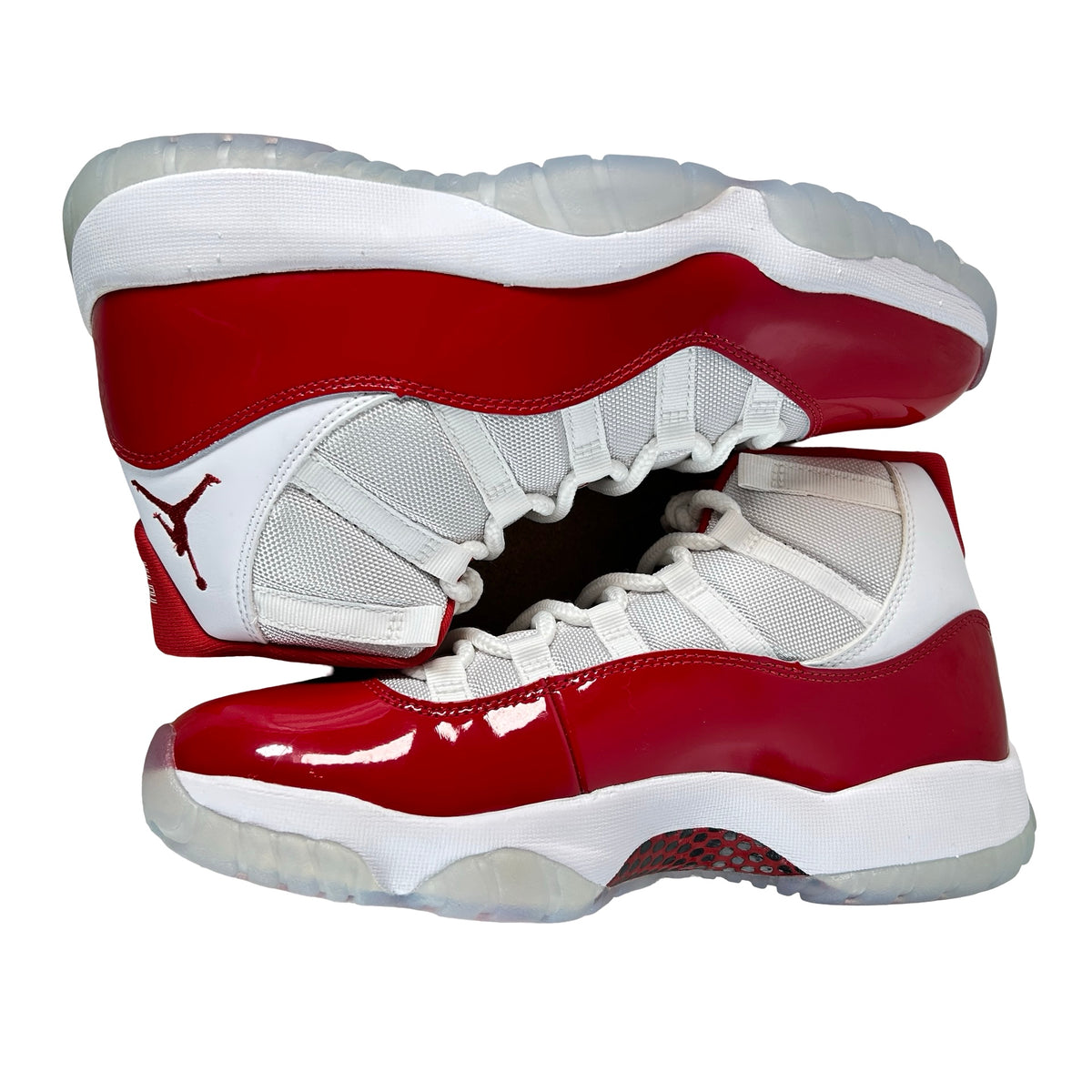 CT8012 116 Jordan 11 Retro Cherry (2022) - 9.5 M (Yellowing)