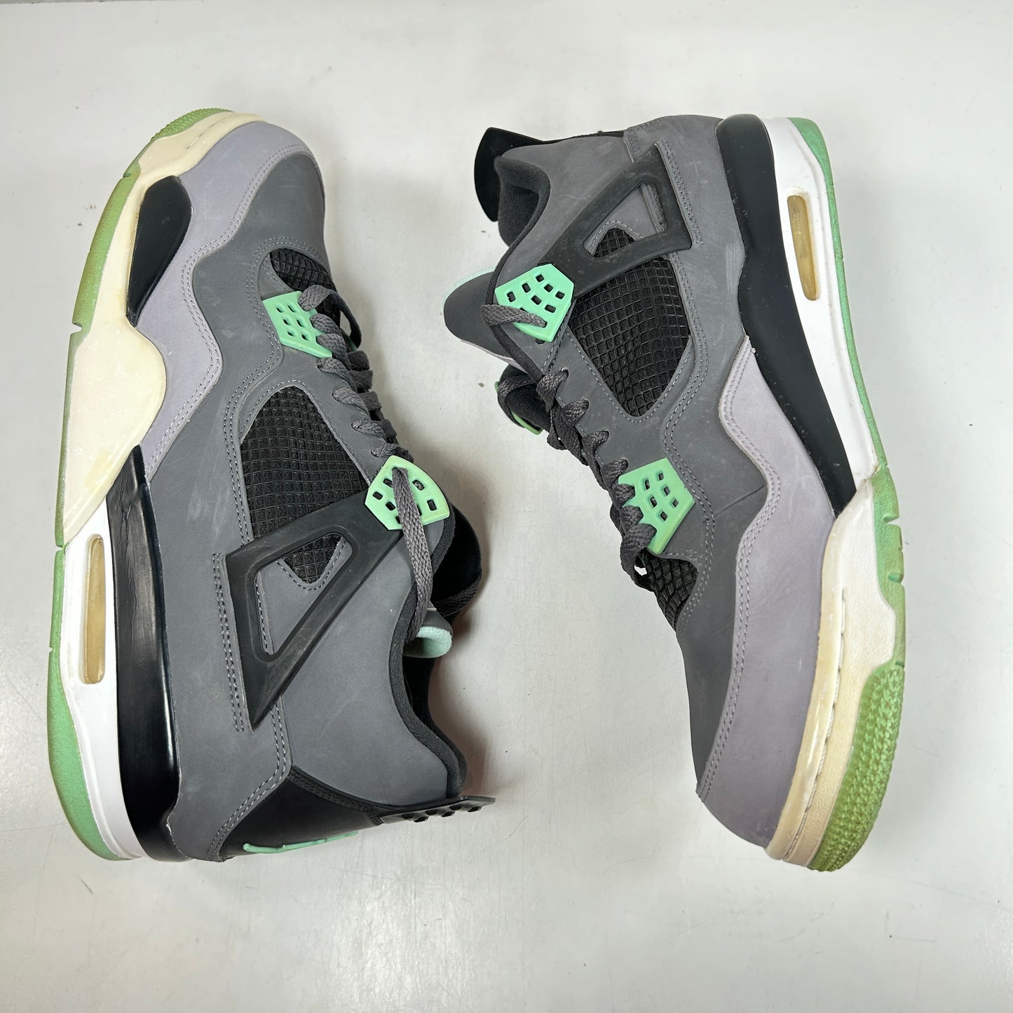 308497 033 Jordan 4 Retro Green Glow [USED] - 13 M (Used) (No Box)