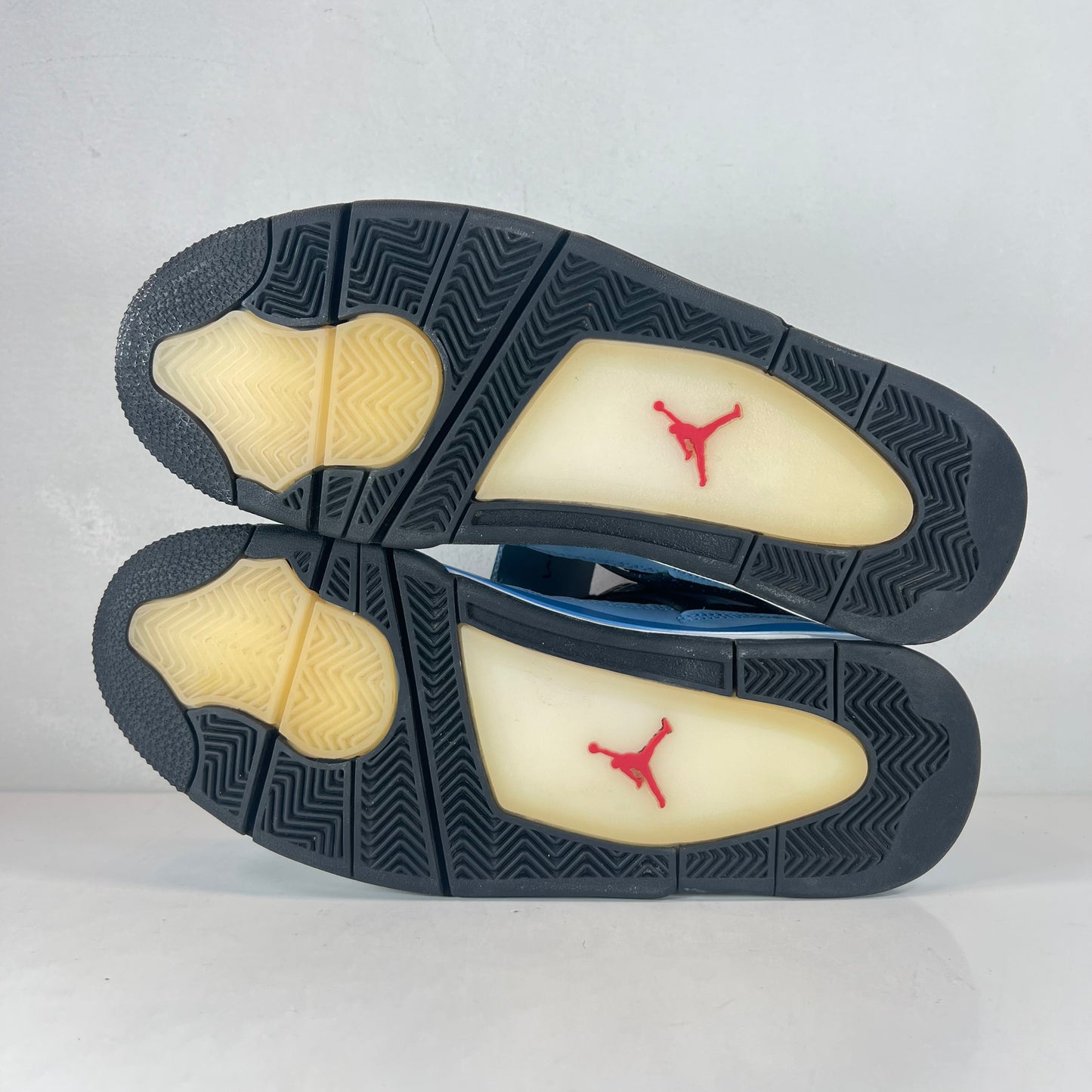 308497 406 Jordan 4 Travis Scott Cactus Jack [USED] - 10.5 M (Used) (No Box)