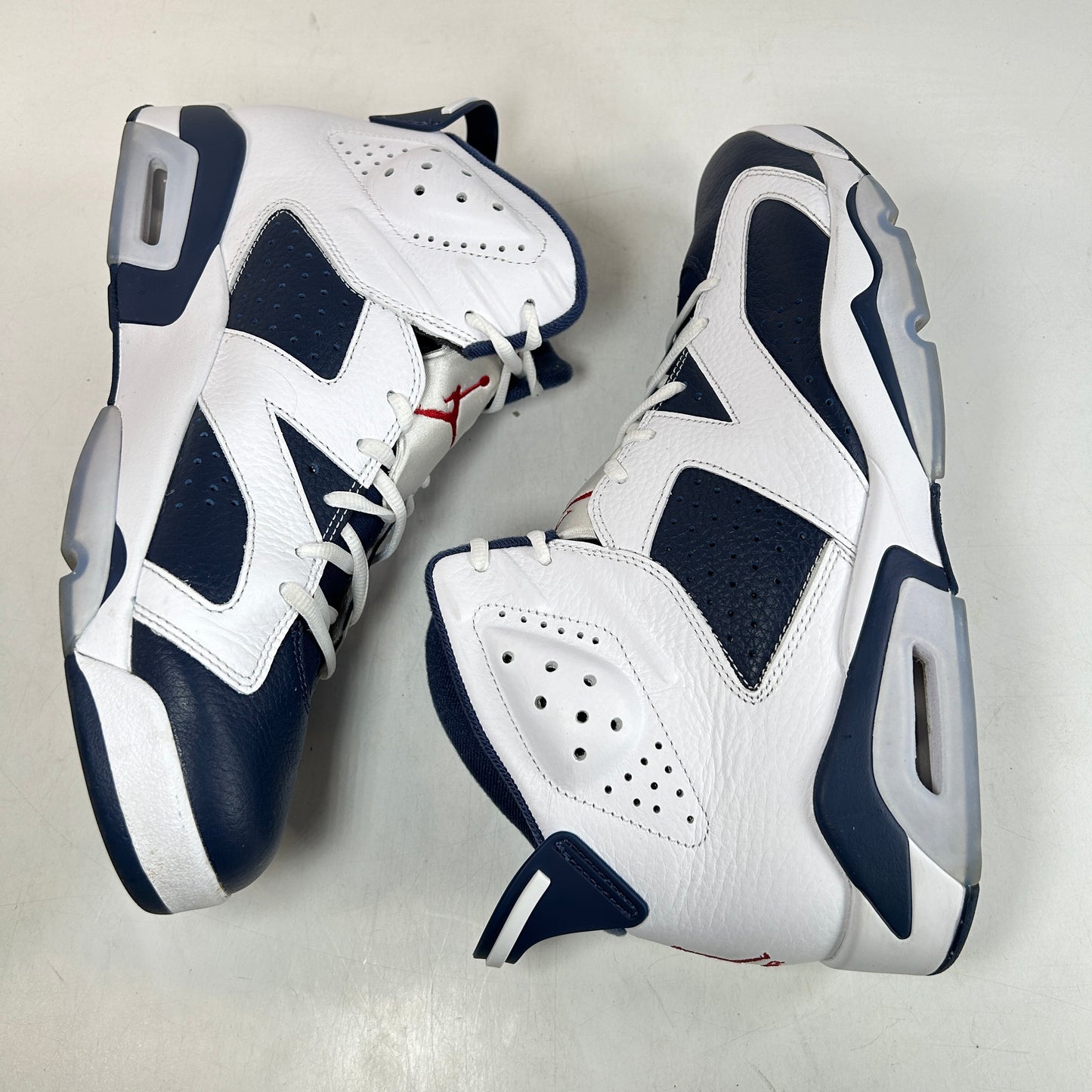 CT8529 164 Jordan 6 Retro Olympic (2024) - 12 M (Used)