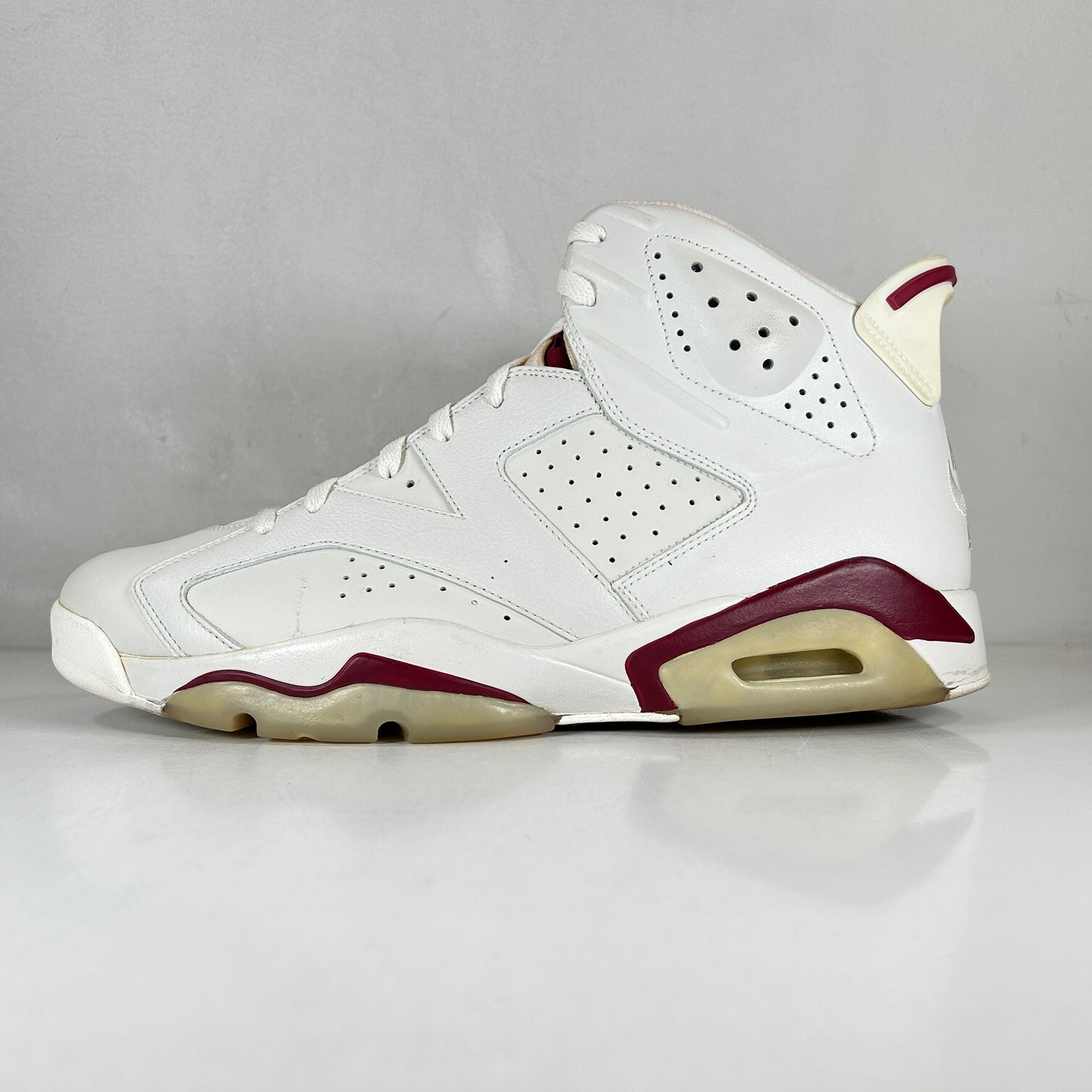 384664 116 Jordan 6 Granate