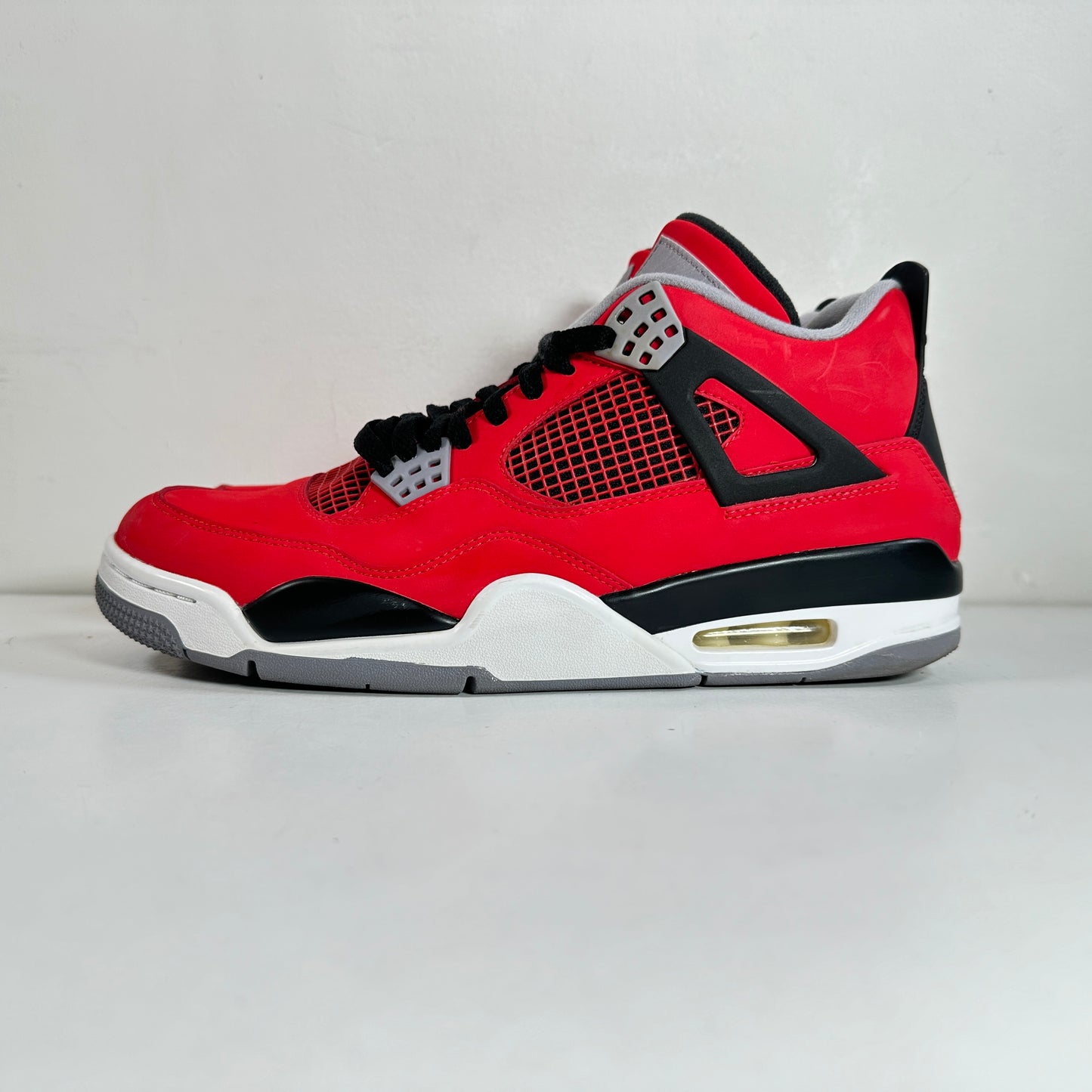 308497 603 Jordan 4 Retro Toro Bravo [USED] - 9.5 M (Used) (No Box)