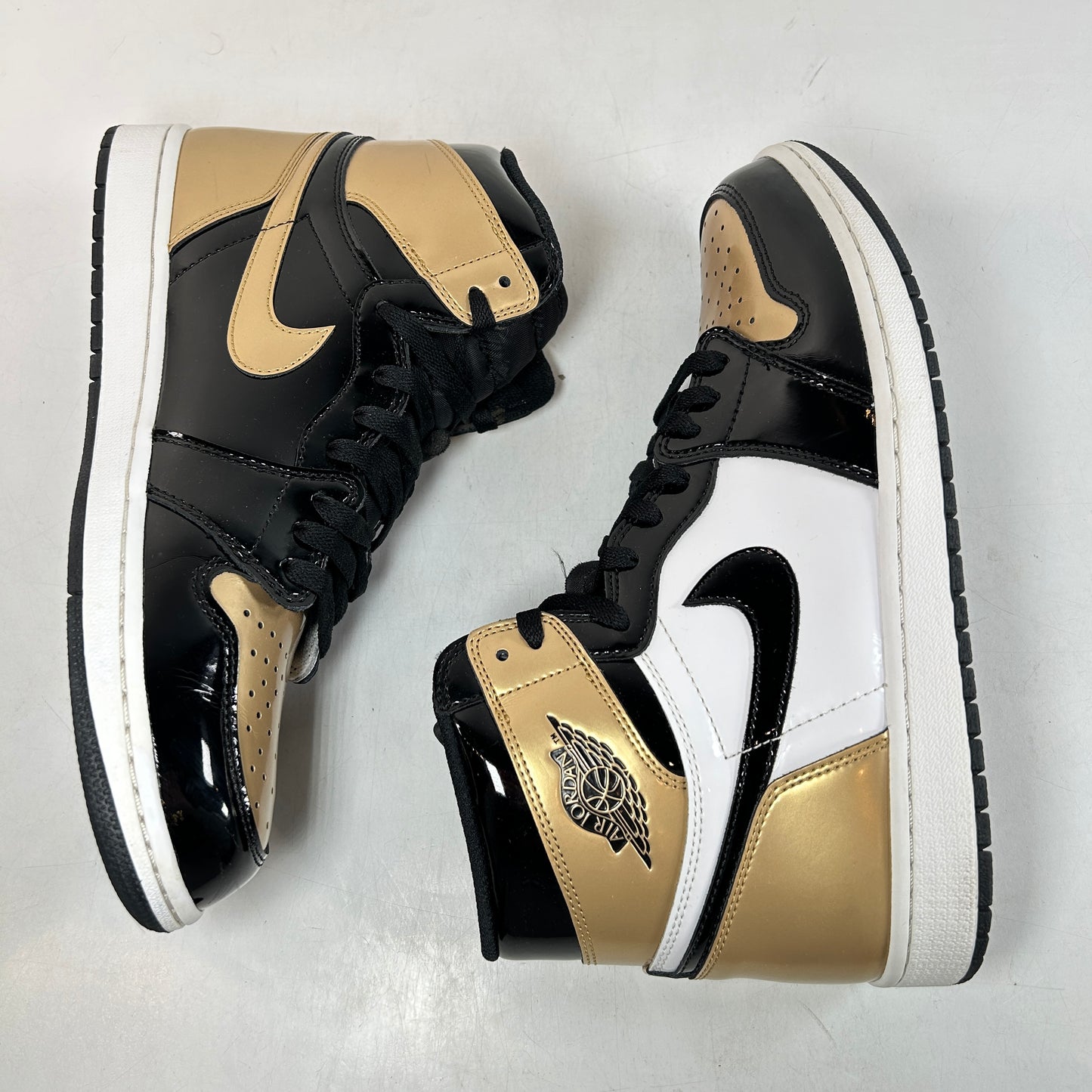 861428 007 Jordan 1 Retro High NRG Patent Gold Toe [USED] - 11.5 M (Used)