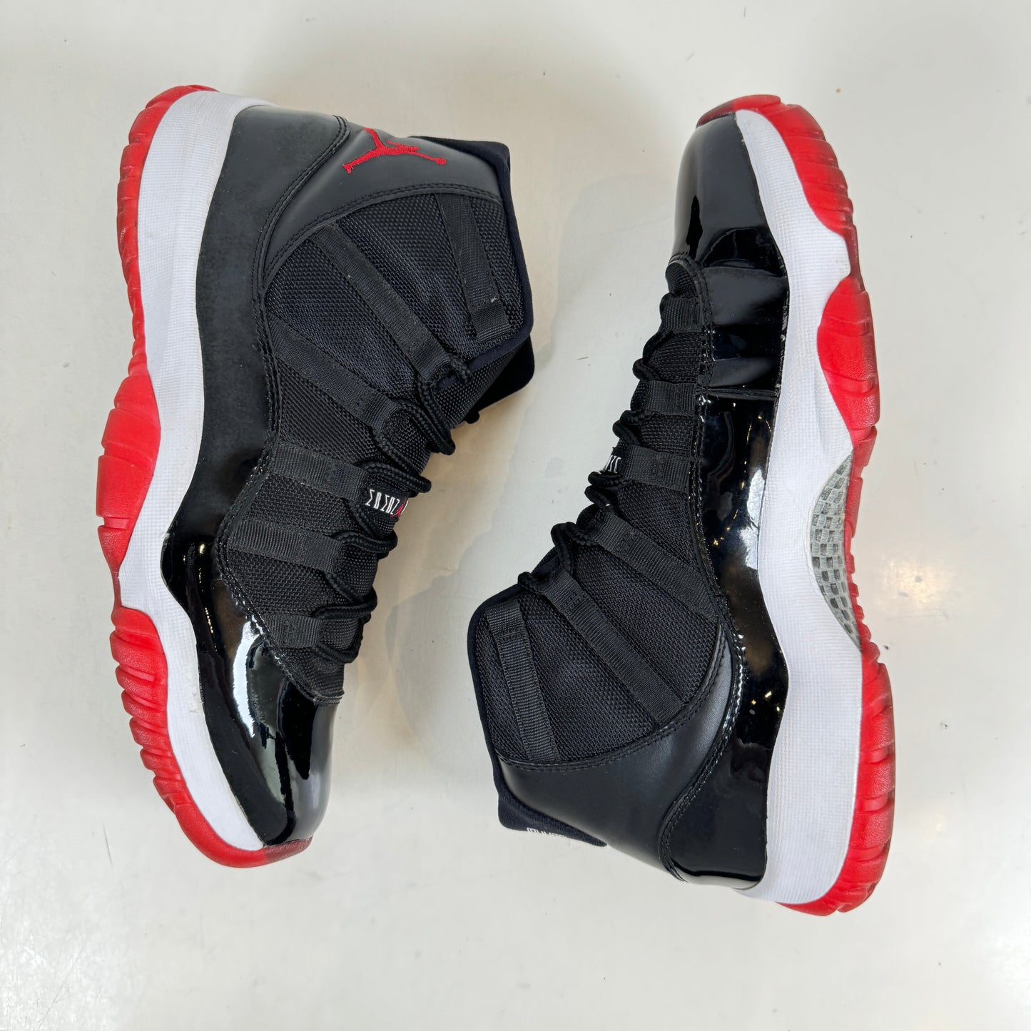 378037 010  Jordan 11 Retro Playoffs (2012) [USED] - 10.5 M (Used)