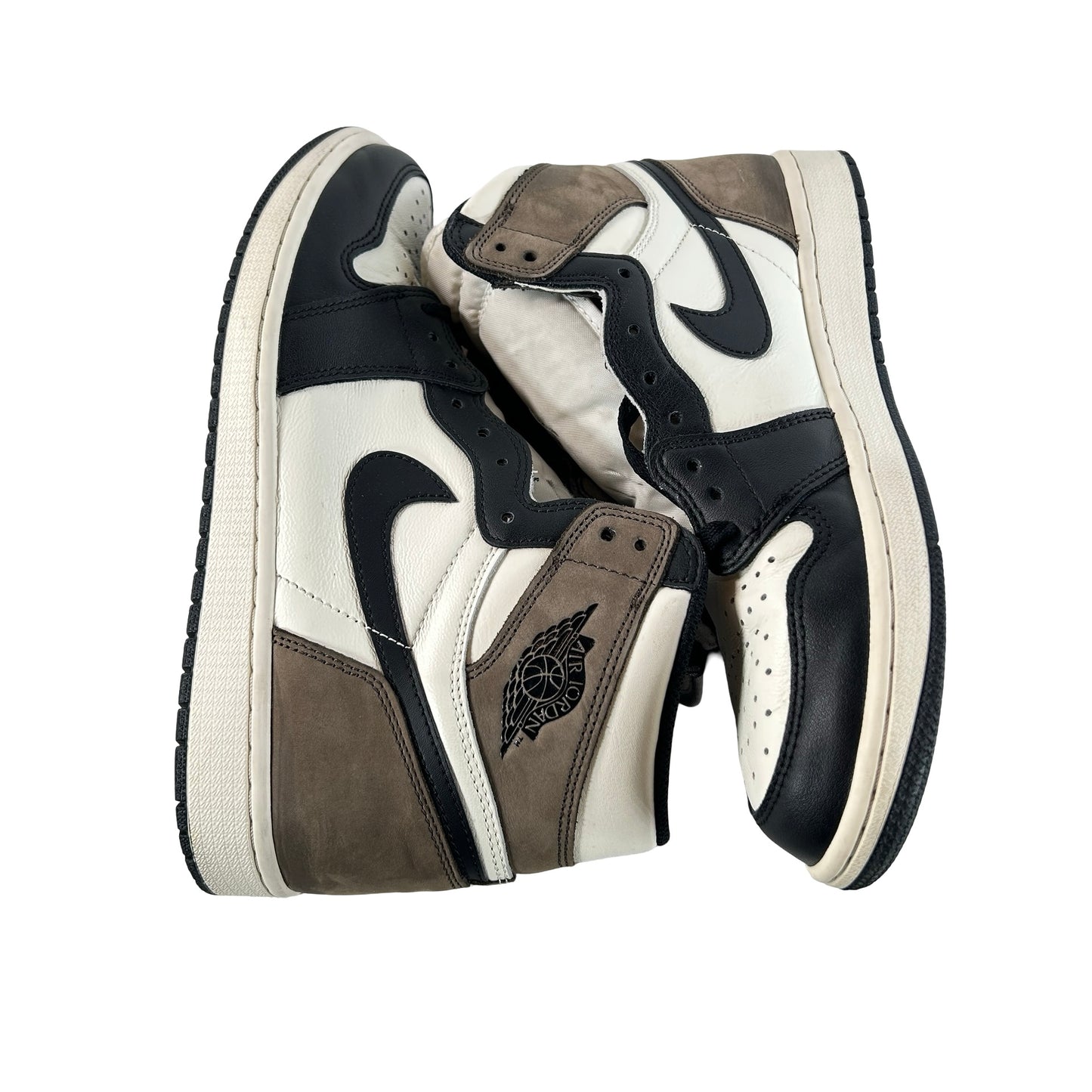 555088 105 Jordan 1 Mocha [USED] - 11 M (Used10)