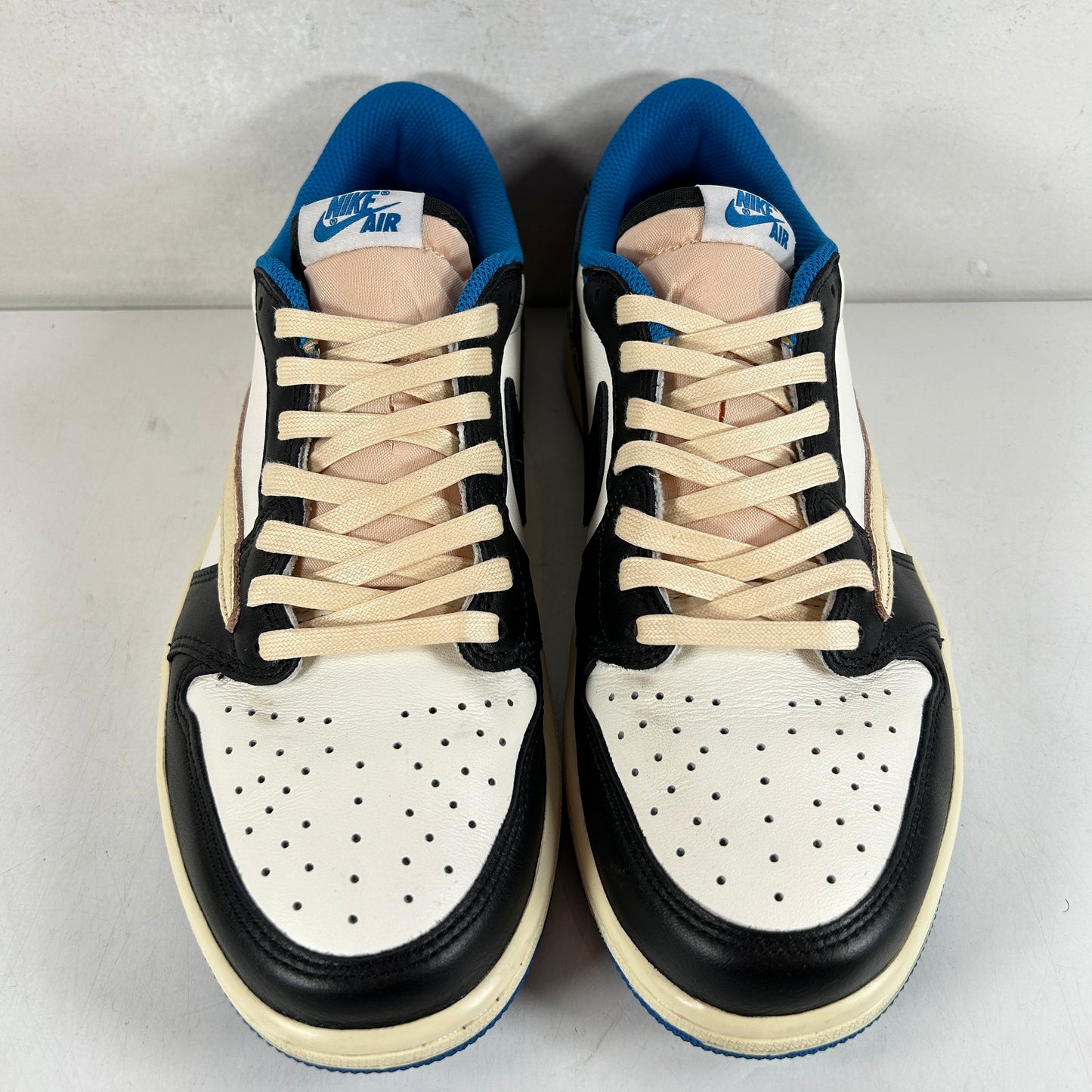 DM7866 140 Jordan 1 Retro Low OG SP Fragment x Travis Scott [USED] - 8.5 M (Used)