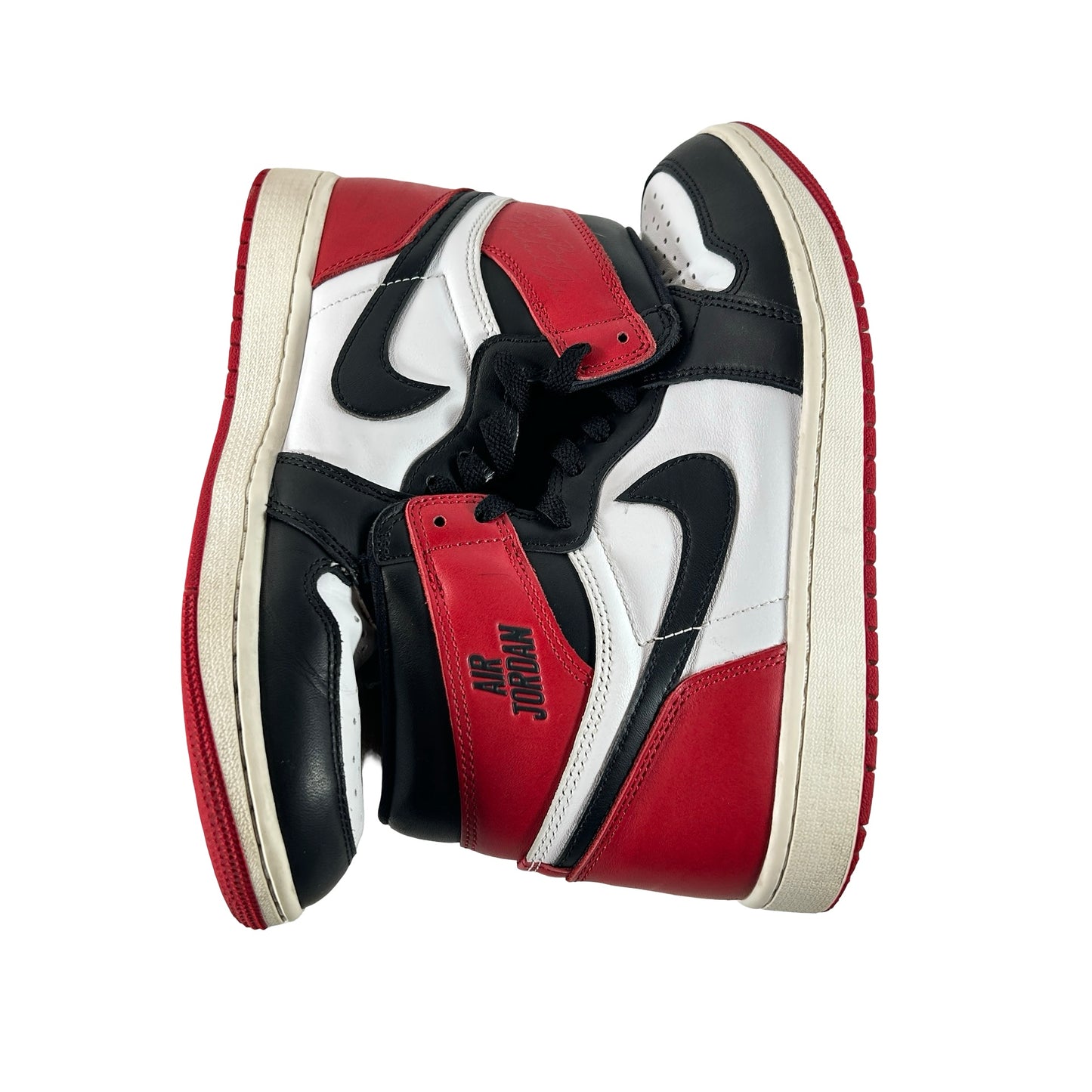 DZ5485 106 Jordan 1 Retro High OG Black Toe Reimagined [USED] - 9.5 M (Used20)