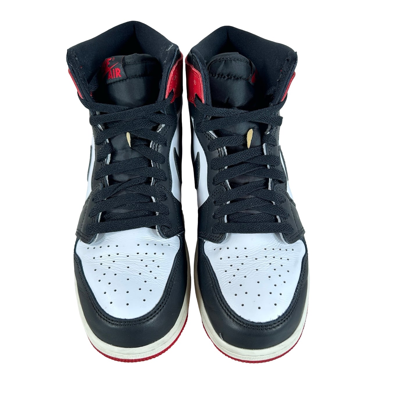 FD1437 106 Jordan 1 Retro High OG Black Toe Reimagined (GS) - 7 Y (Used)