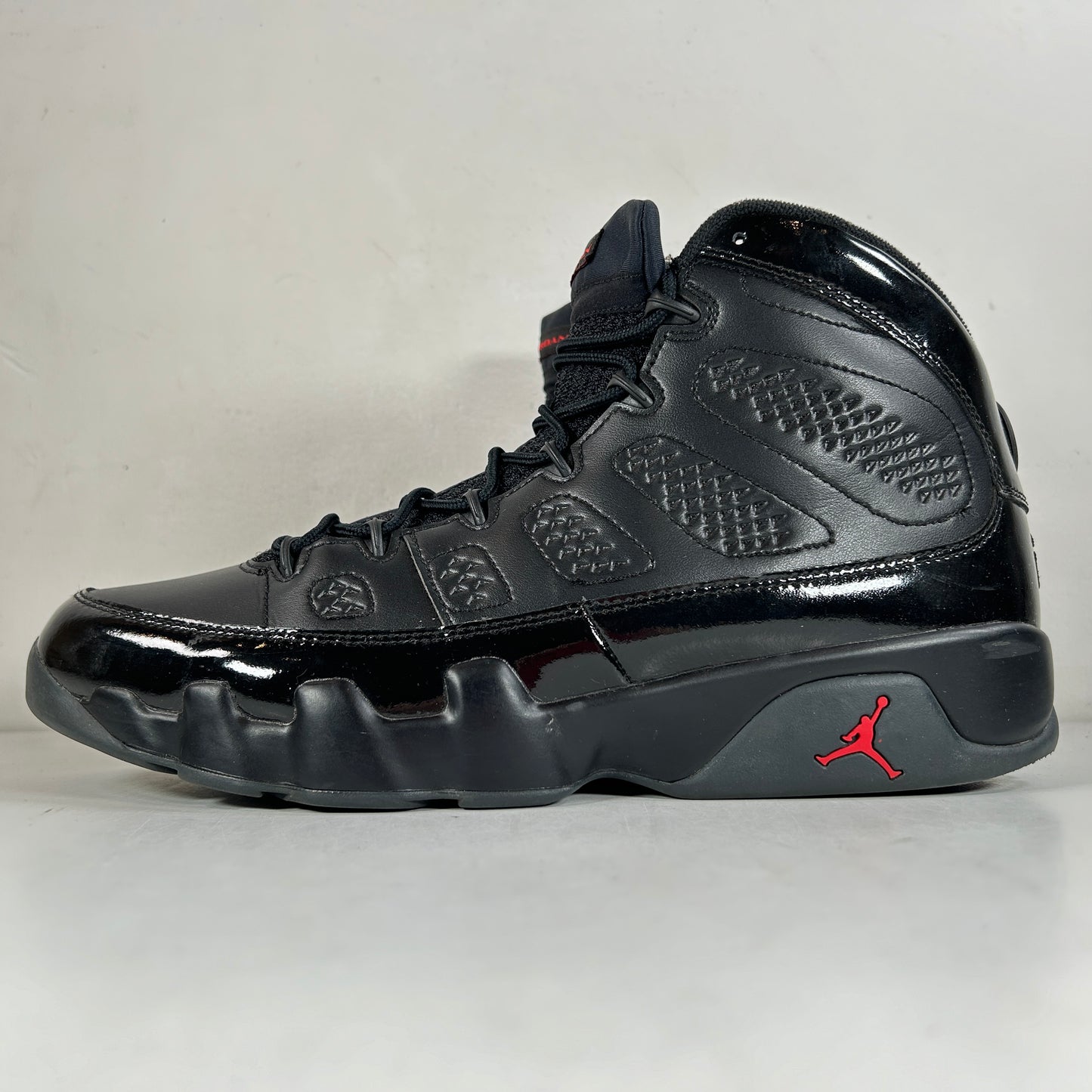 302370 014 Jordan 9 Retro Bred Patente