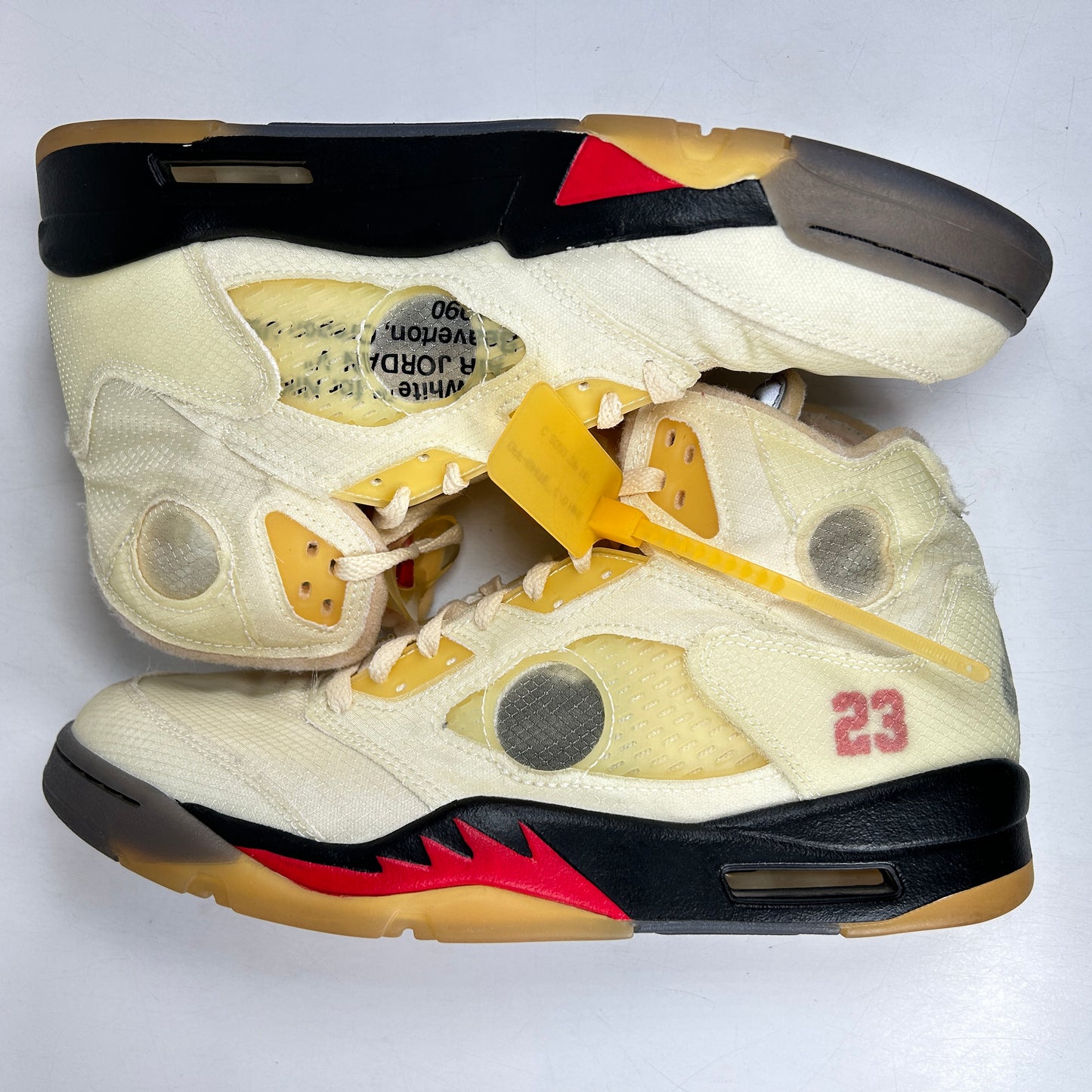 DH8565 100 Jordan 5 Off-White Sail [USED] - 11 M (Used)