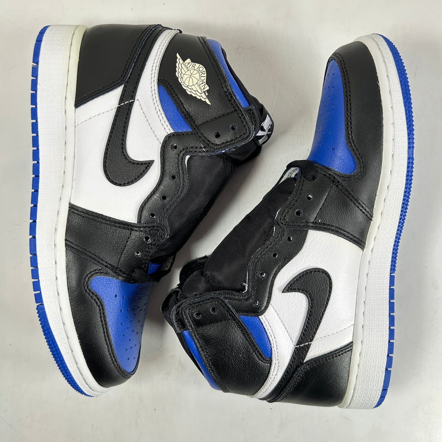 575441 041 Jordan 1 Retro High Royal Toe (GS) [CONDITIONAL] - 4.5 Y (Yellowing)