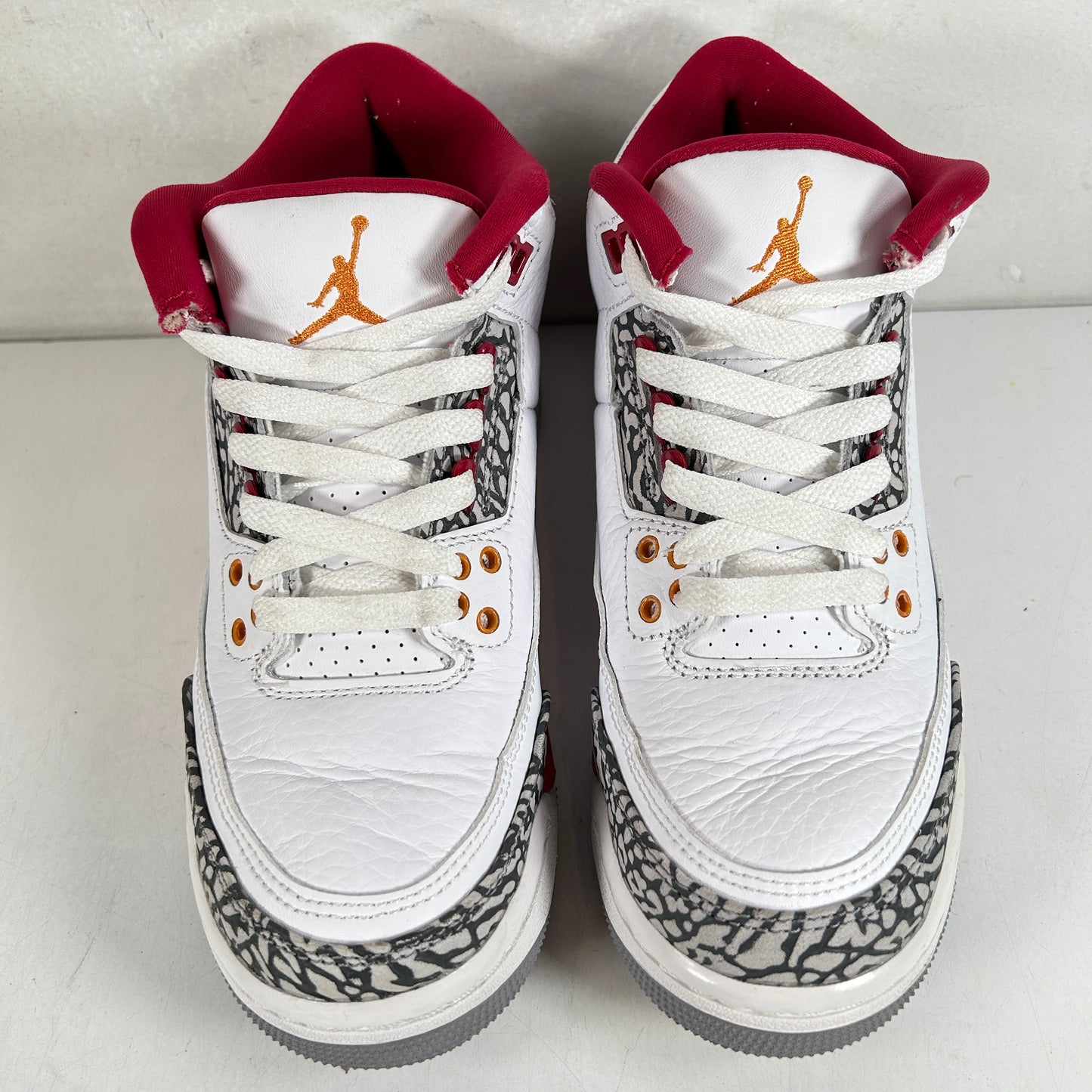 398614 126 Jordan 3 Retro Cardinal (GS) [USED] - 4.5 Y (Used)