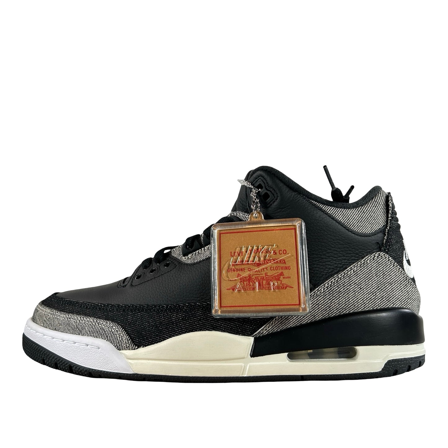 IR0914 400 Jordan 3 Retro Levi’s Black [USED] - 10.5 M (VNDS)