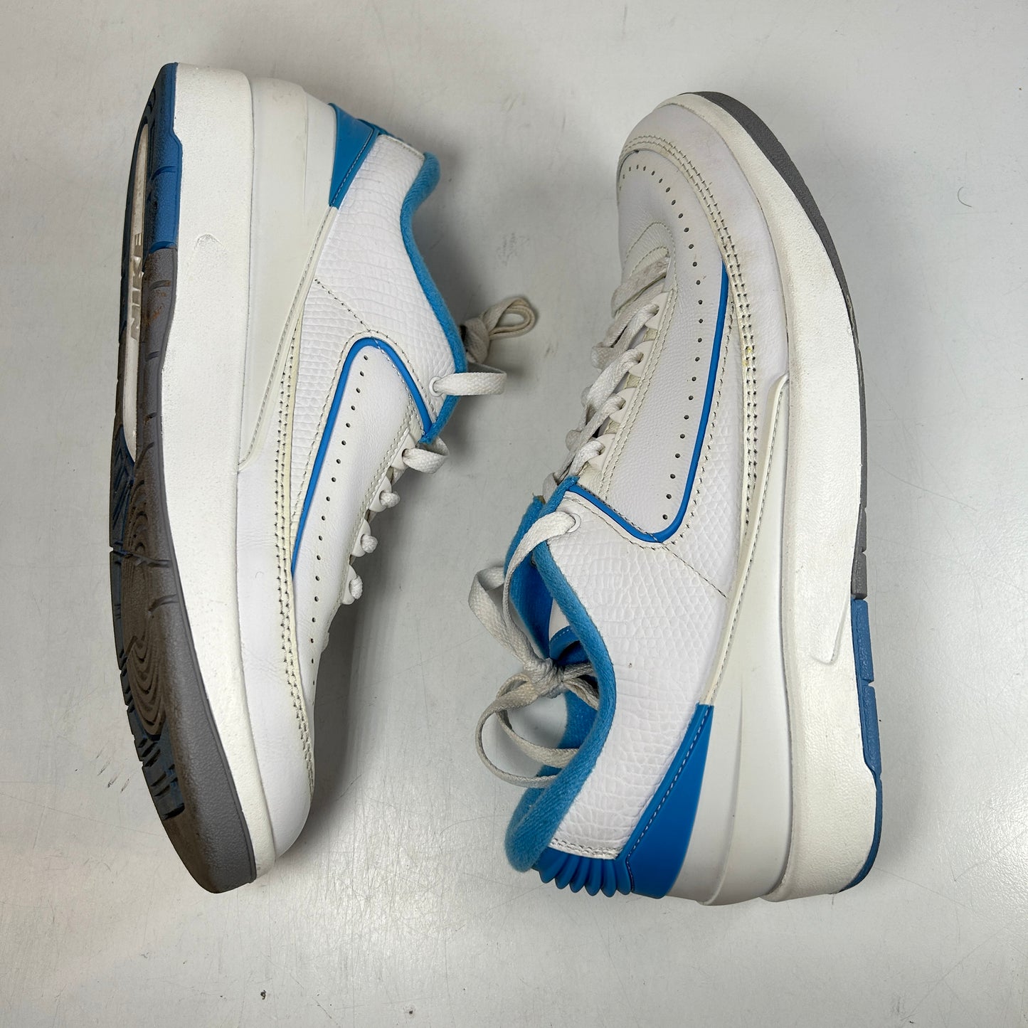 DV9956 104 Jordan 2 Retro Low UNC [USED] - 9 M (Used) (No Box)