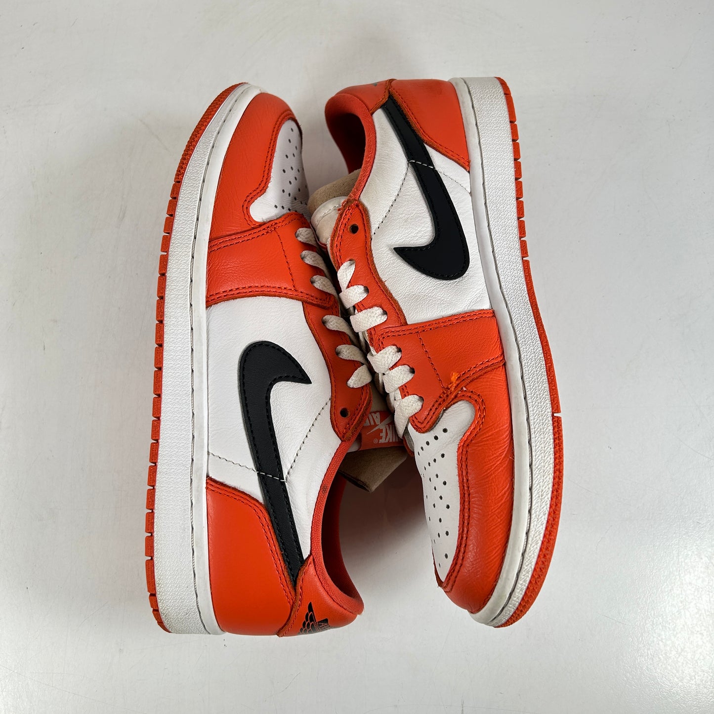 CZ0790 801 Air Jordan 1 Low Starfish [USED] - 8 M (Used)