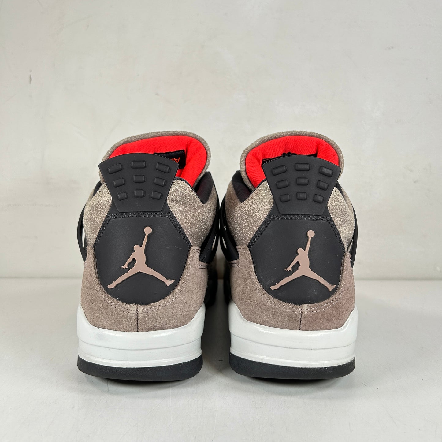 DB0732 200 Jordan 4 Taupe Haze [USED] - 10.5 M (Used2)