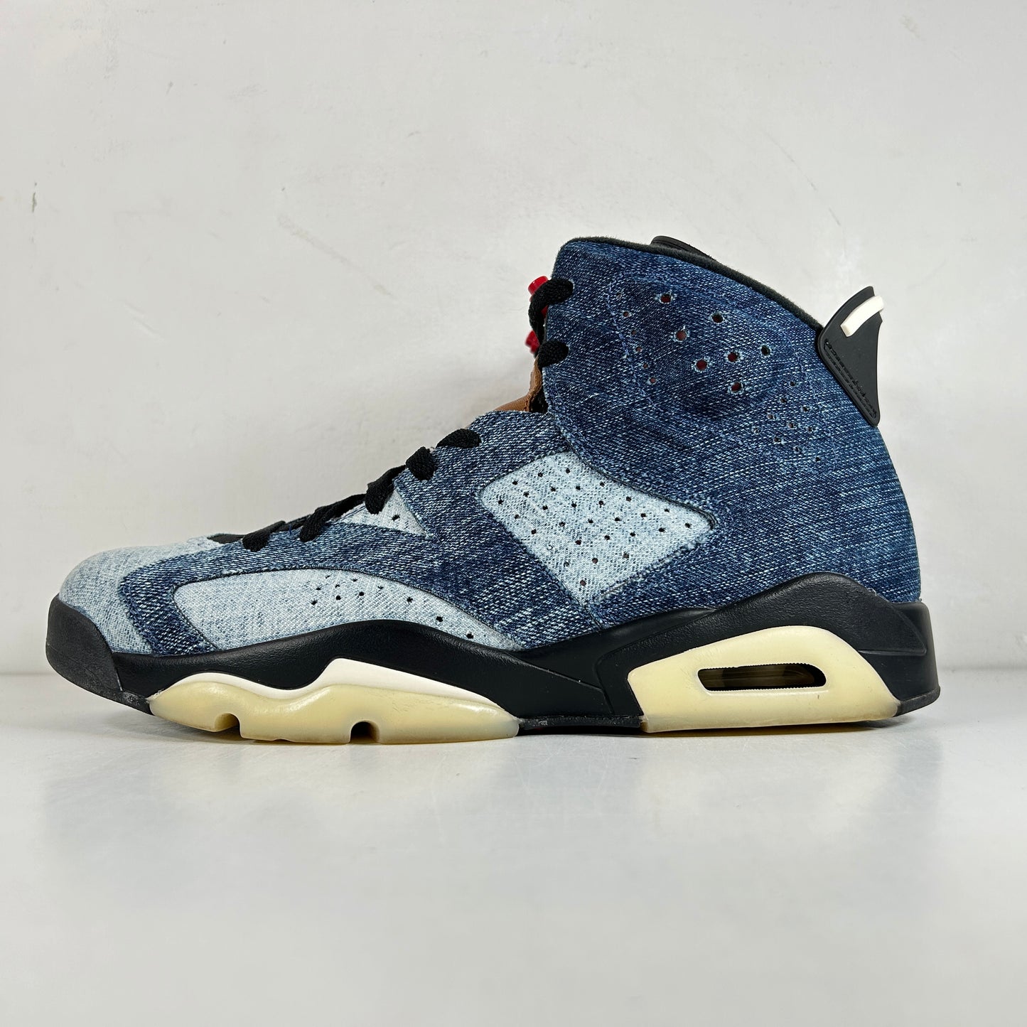 CT5350 401 Jordan 6 Retro Washed Denim [USED] - 10.5 M (Used)