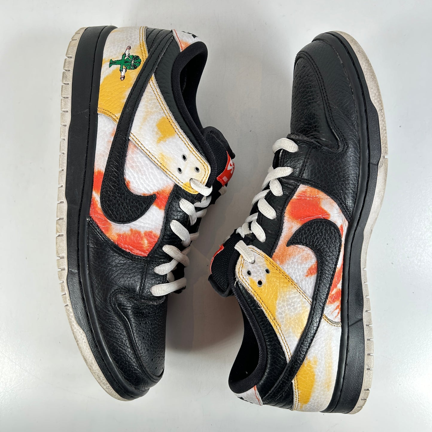 BQ6832 001 Nike SB Dunk Low Raygun Tie-Dye Black [USED] - 11 M (Used)