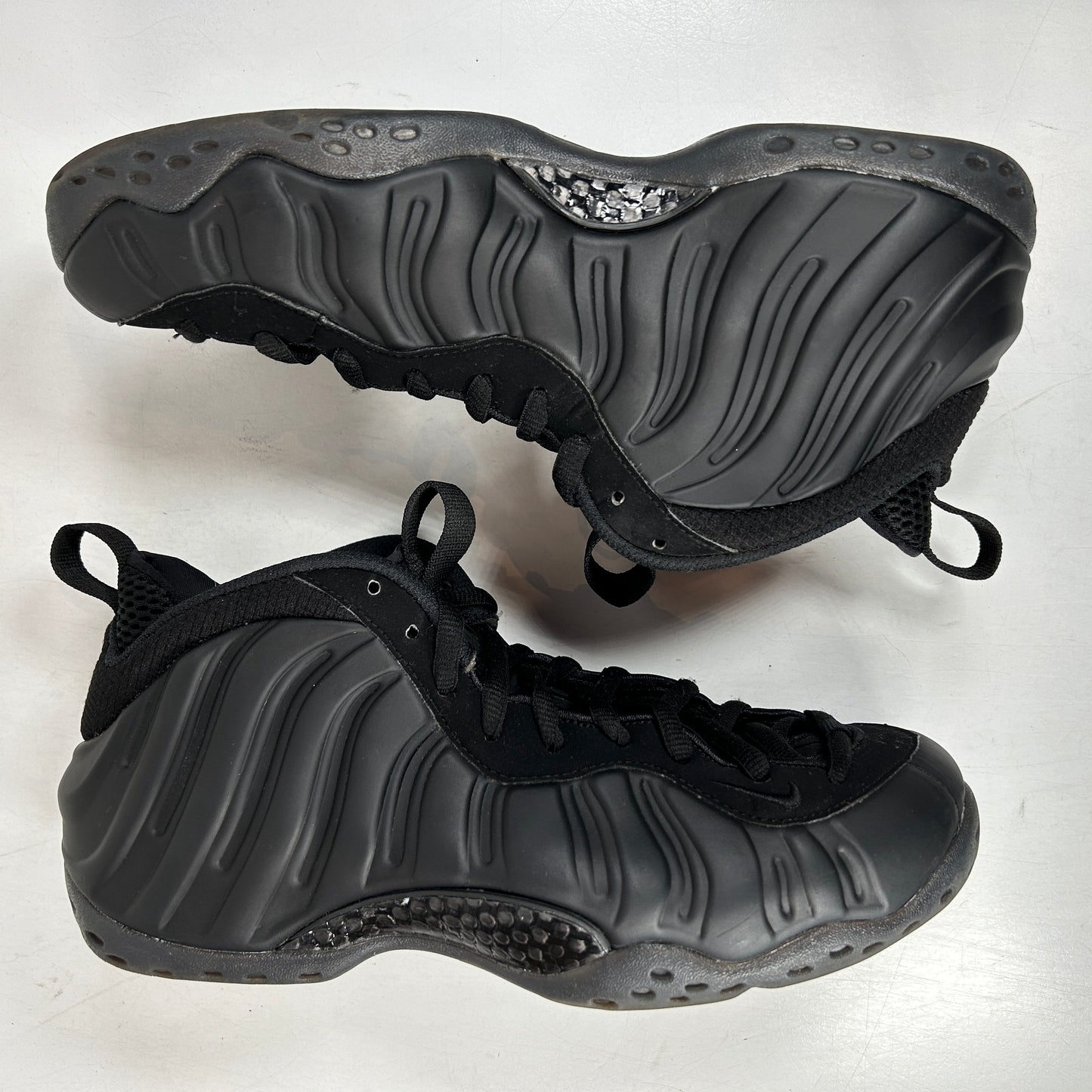 FD5855 001 Nike Air Foamposite One Antracita (2023)