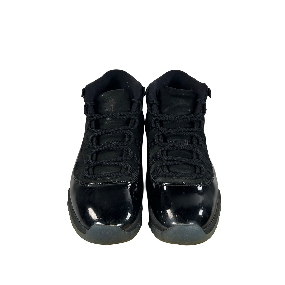 378037 005 Jordan 11 Retro Cap and Gown [USED] - 9.5 M (Used)