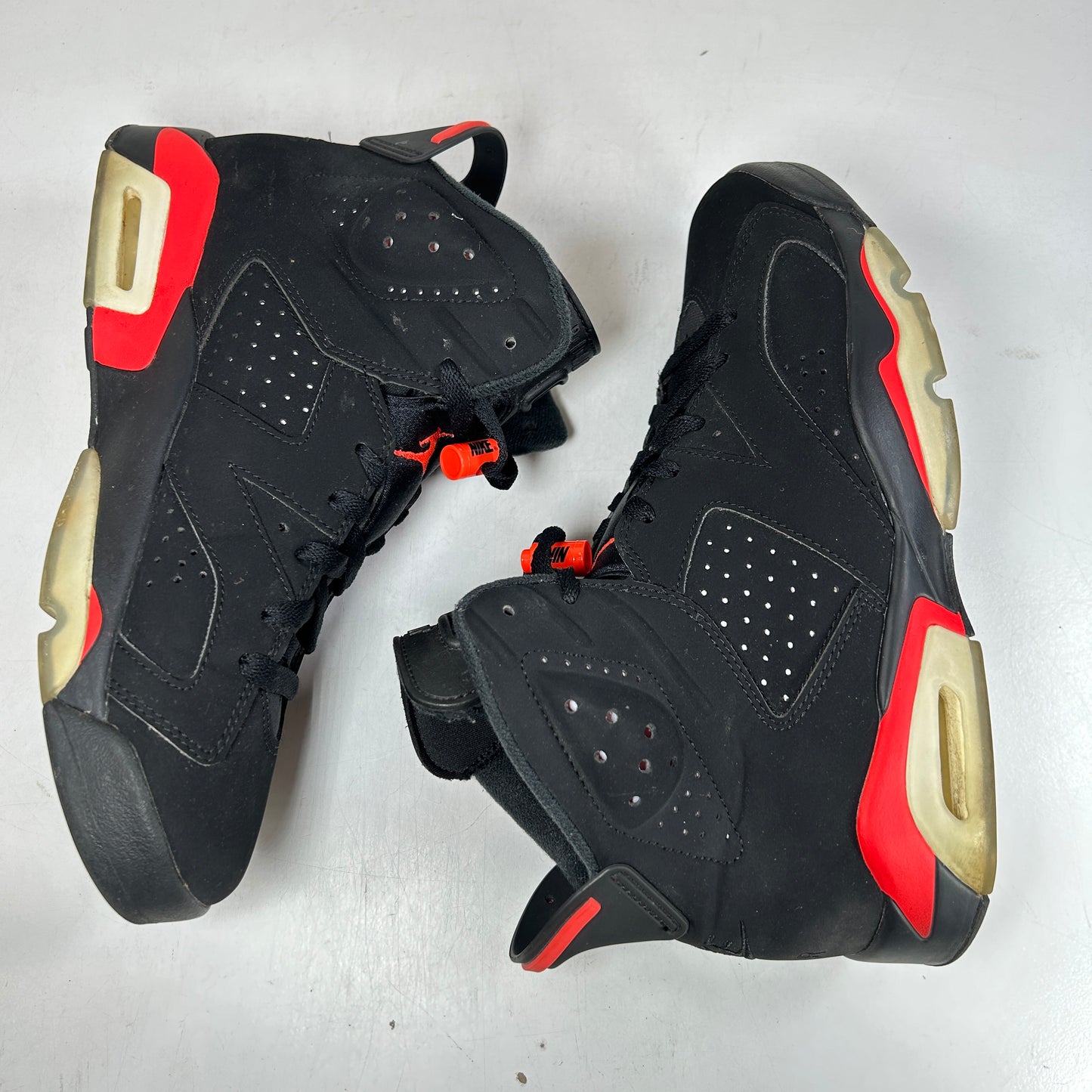 384664 060 Jordan 6 Infrared [USED] - 8.5 M (Used2)