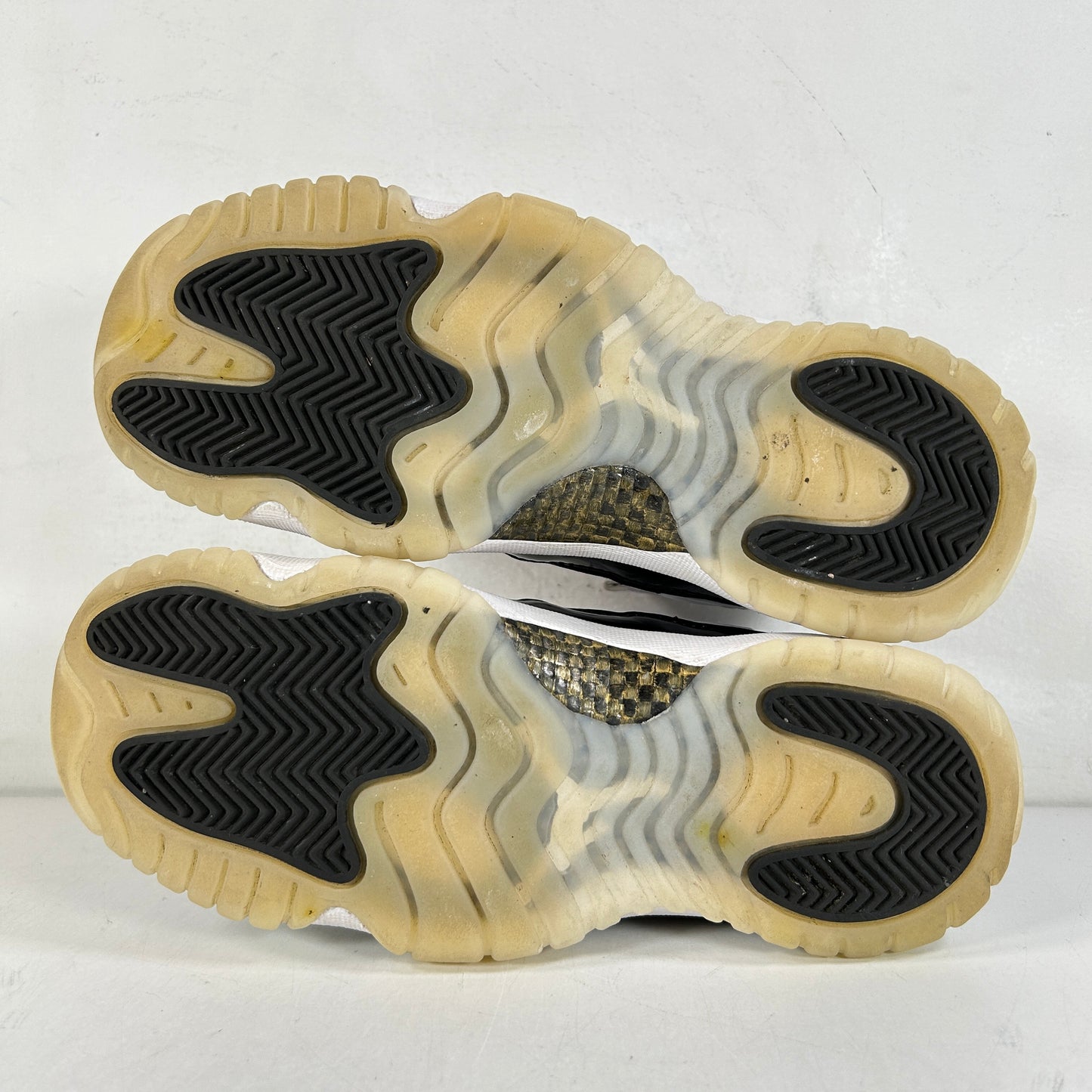 378038 170 Jordan 11 Retro DMP Gratitude (2023) (GS) [USED] - 5 Y (Used)