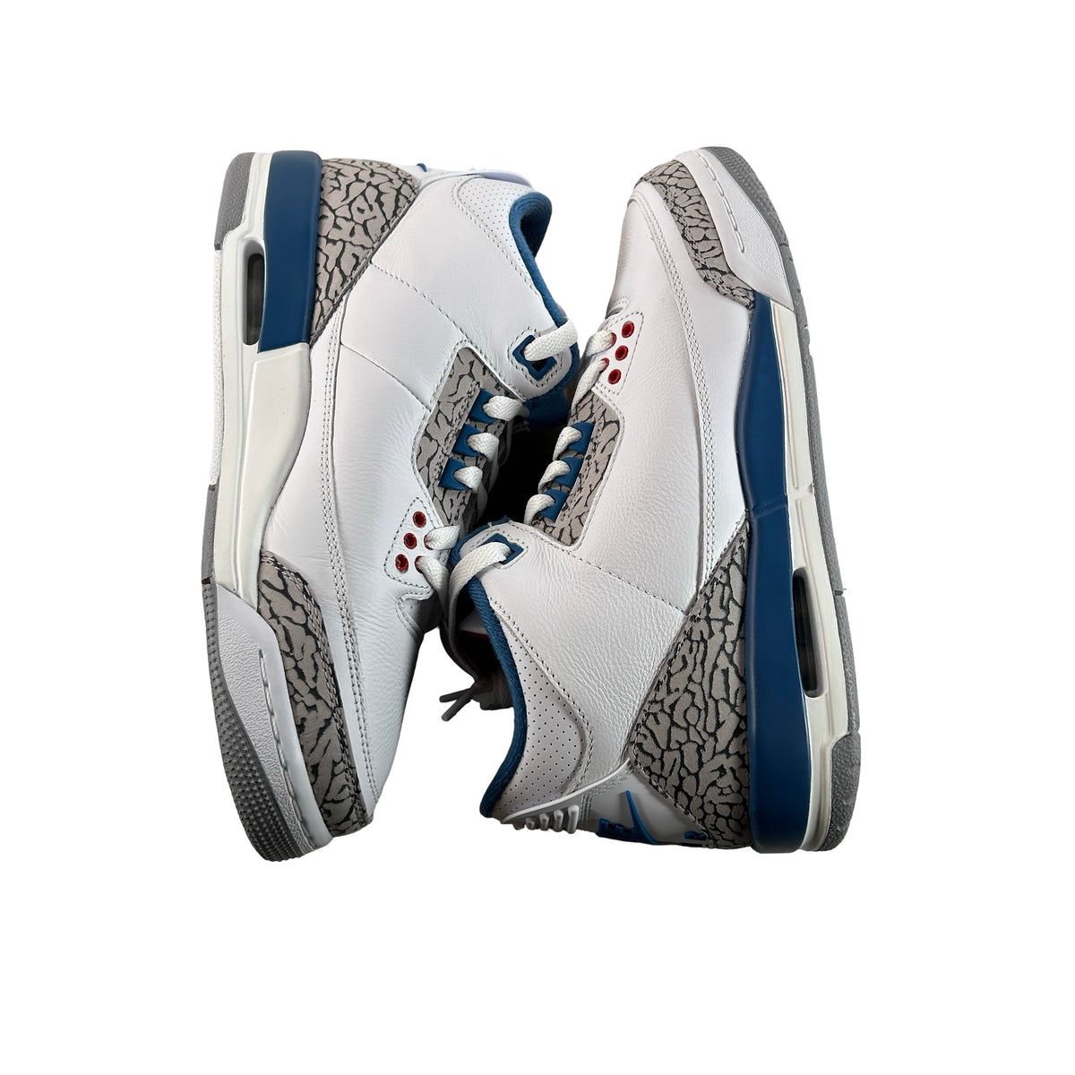 DM0967 104 Air Jordan 3 Retro True Blue (2026) (GS) [USED] - 7 Y (Used2)