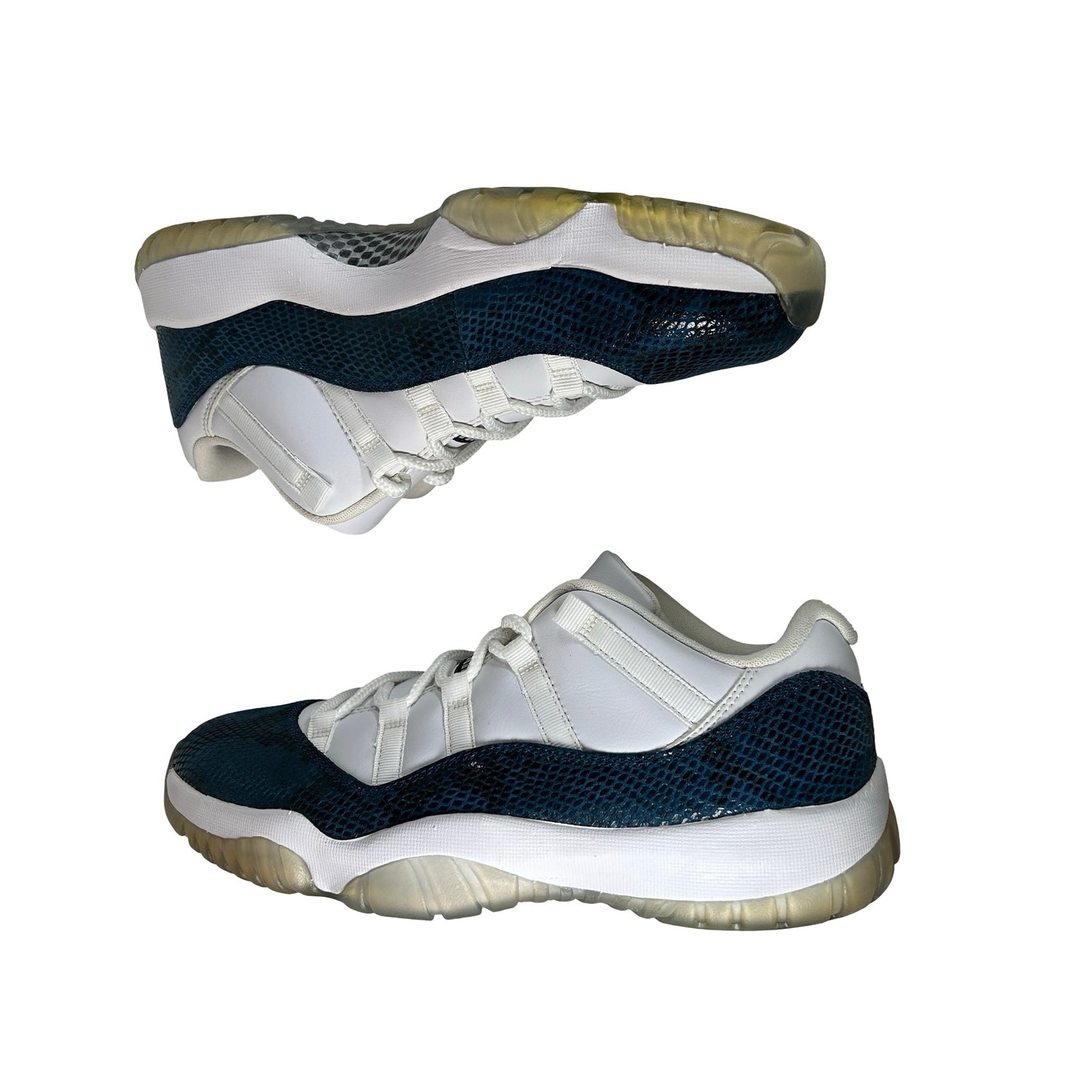CD6846 102 Jordan 11 Retro Low Snake Navy (2019) - 10 M (Yellowing)