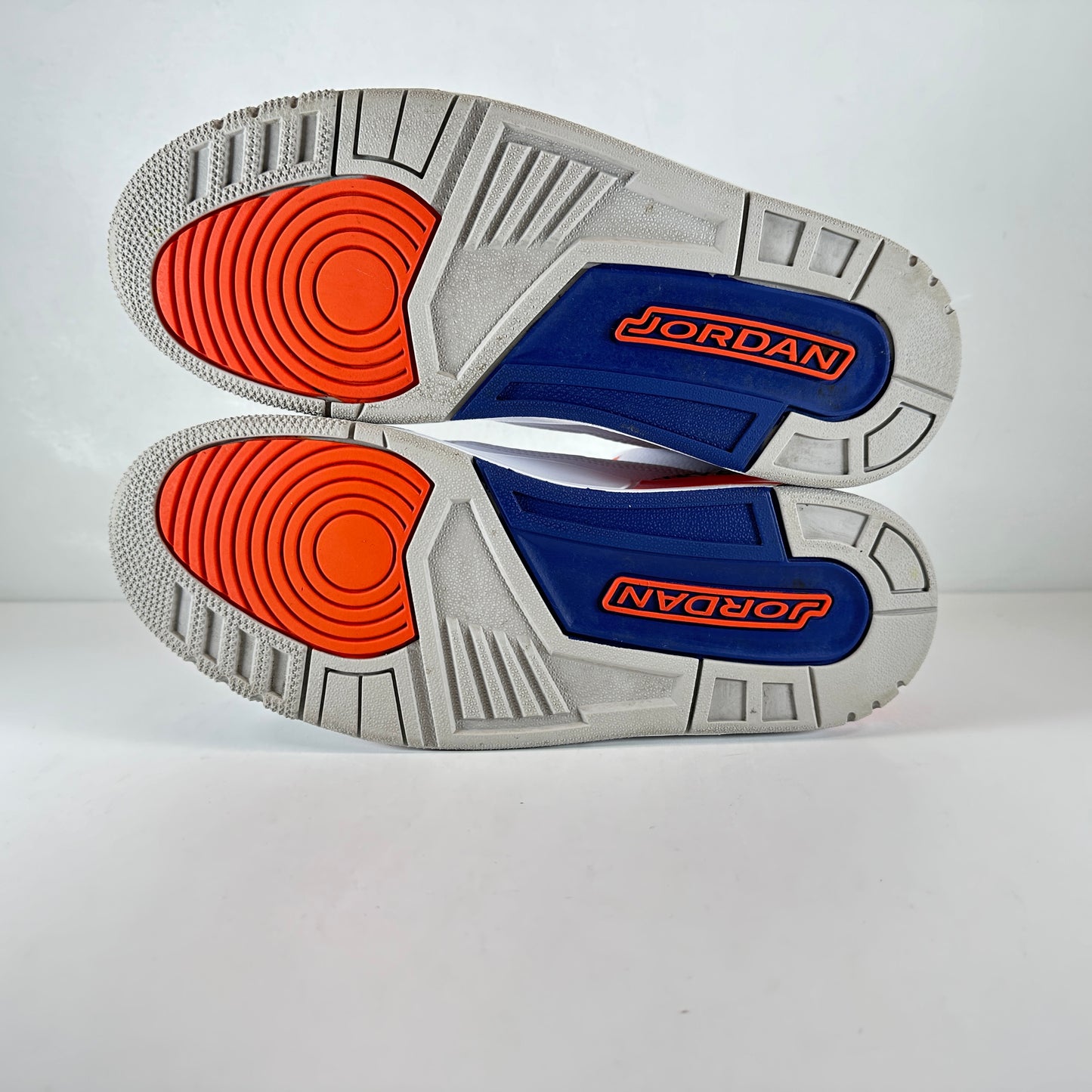 136064 148 Jordan 3 Retro Knicks [USED] - 9 M (Used)