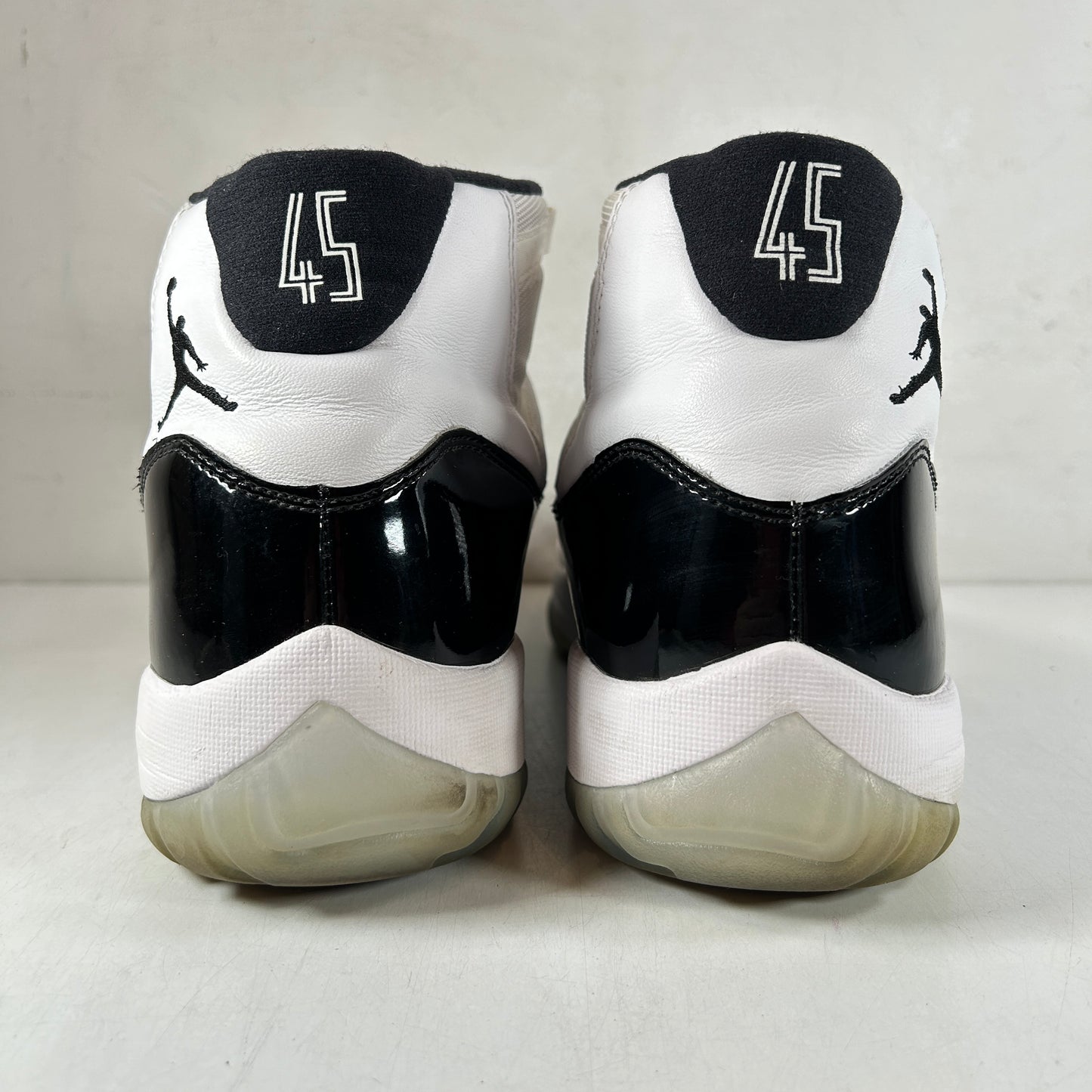 378037 100 Jordan 11 Concord [USED] - 13 M (Used) (No Box)