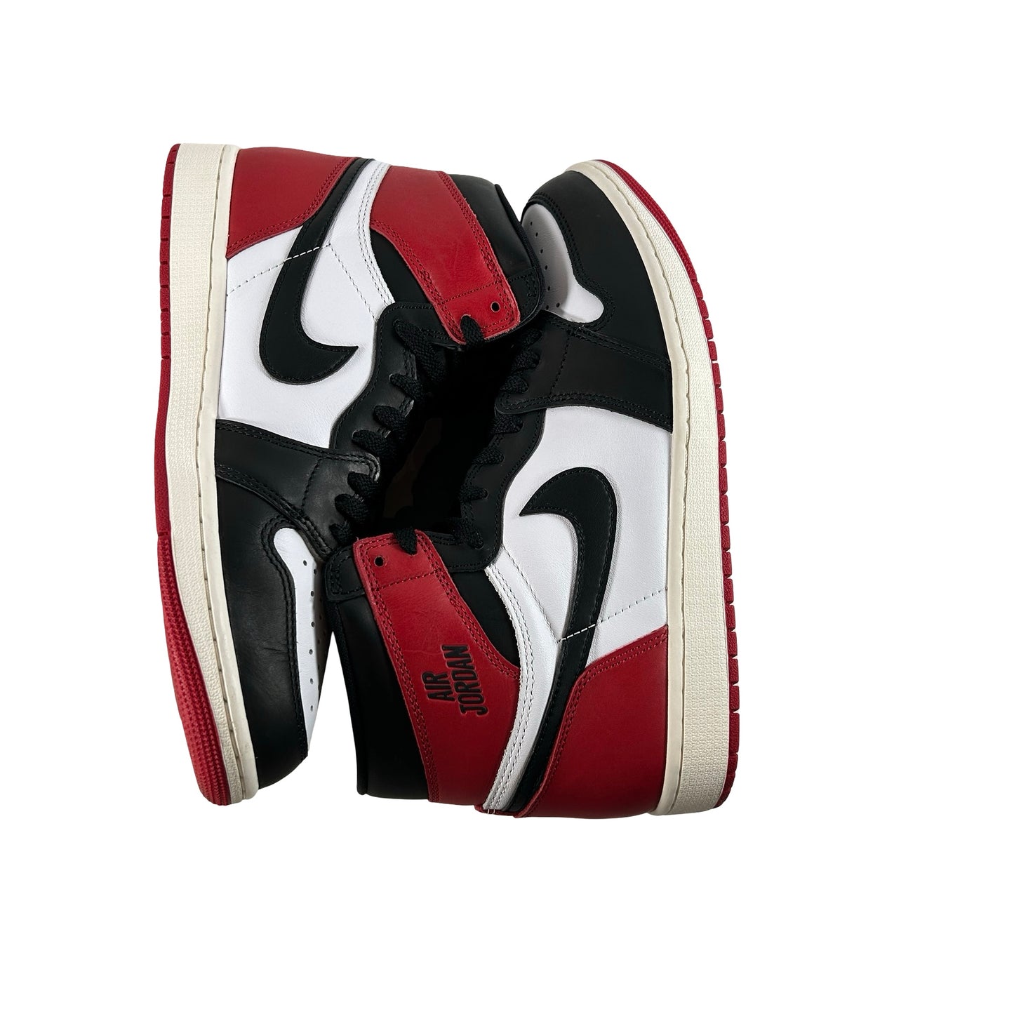 DZ5485 106 Air Jordan 1 High OG Black Toe Reimagined [USED] - 10.5 M (Used7)