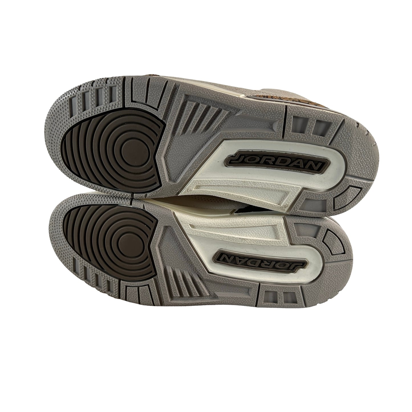 DM0967 102 Jordan 3 Retro Palomino (GS) [USED] - 4 Y (Used)