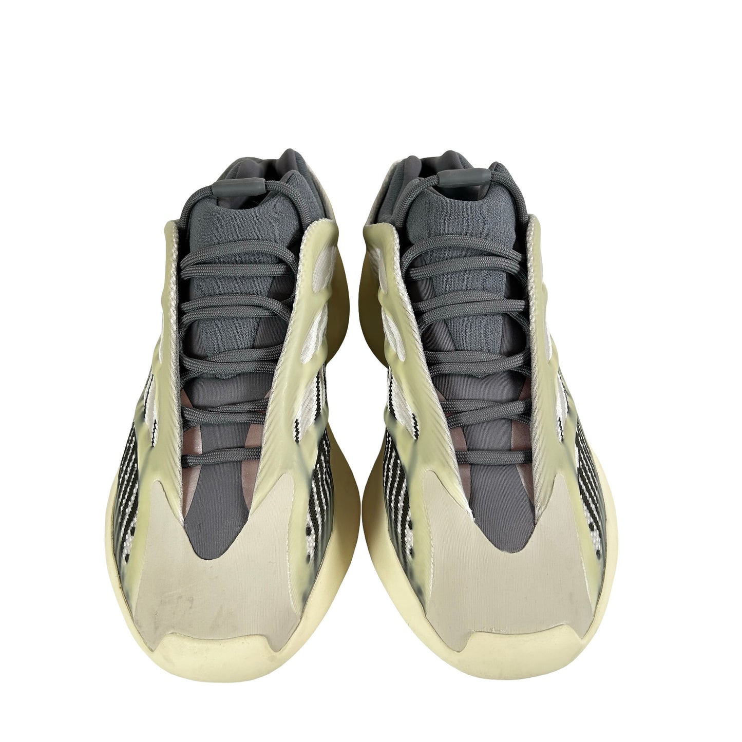 ID1674 adidas Yeezy 700 V3 Fade Salt [USED] - 10.5 M (Used)