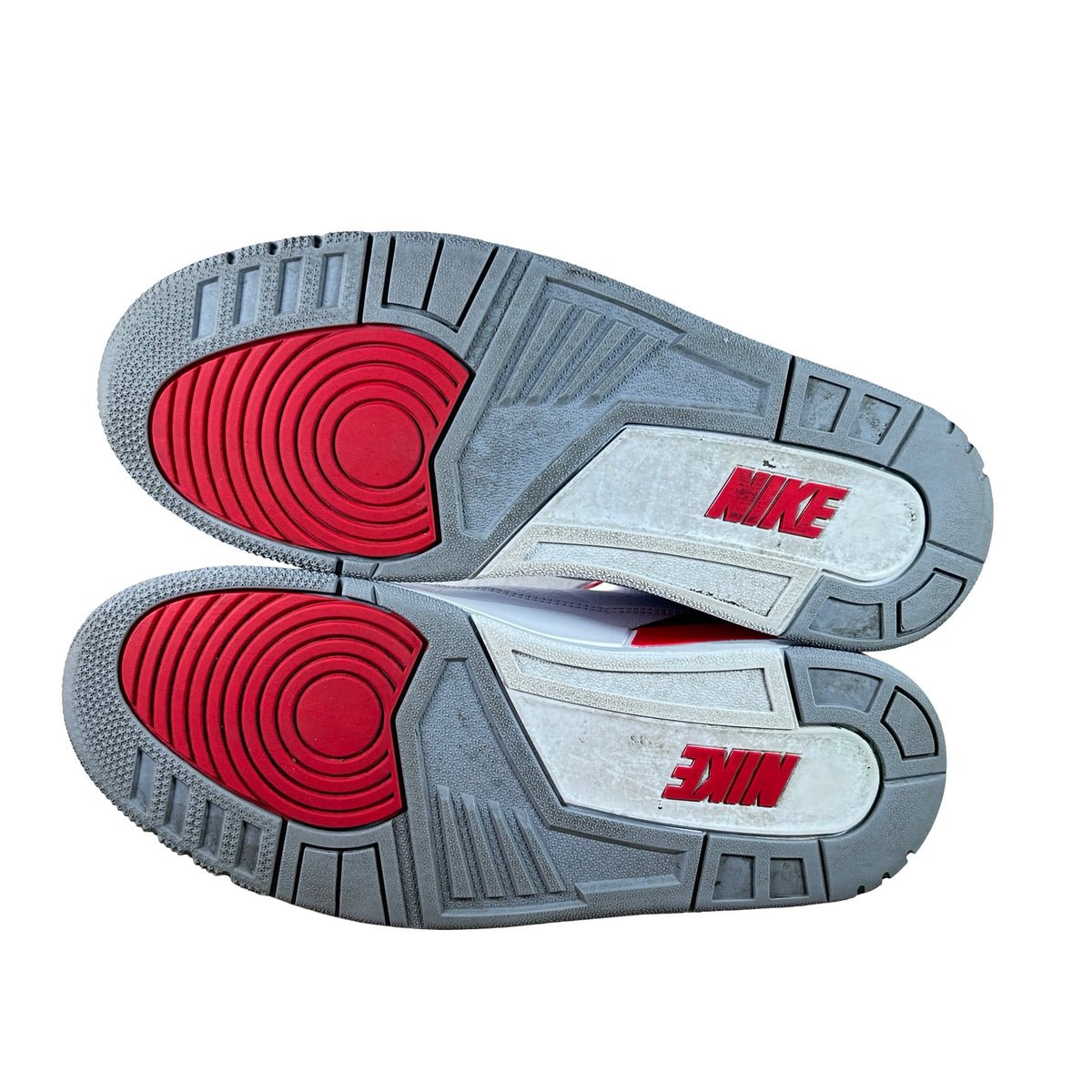 DN3707 160 Jordan 3 Retro Fire Red (2022) [USED] - 9 M (Used10)