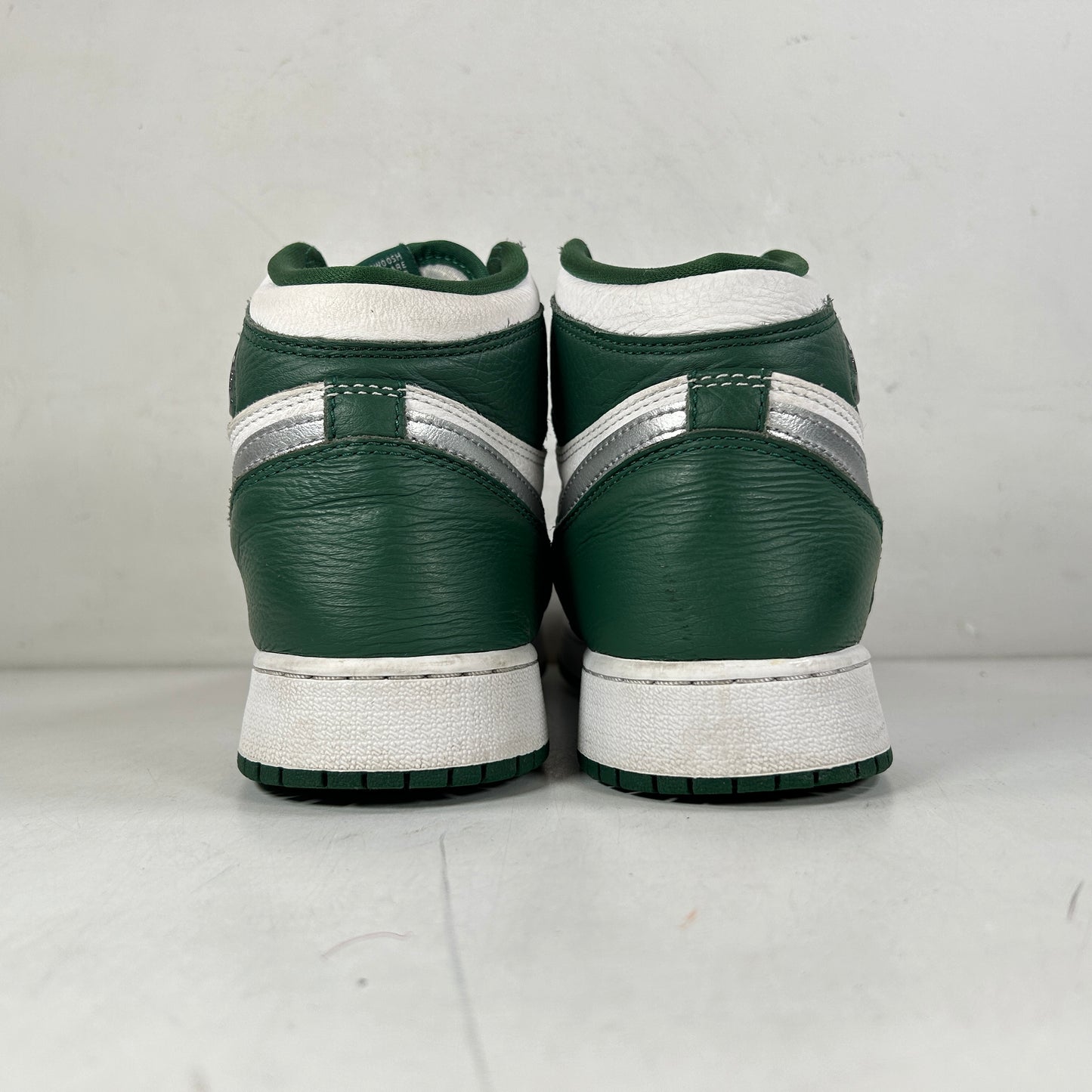 575441 303 Jordan 1 Retro High OG Gorge Verde (GS)
