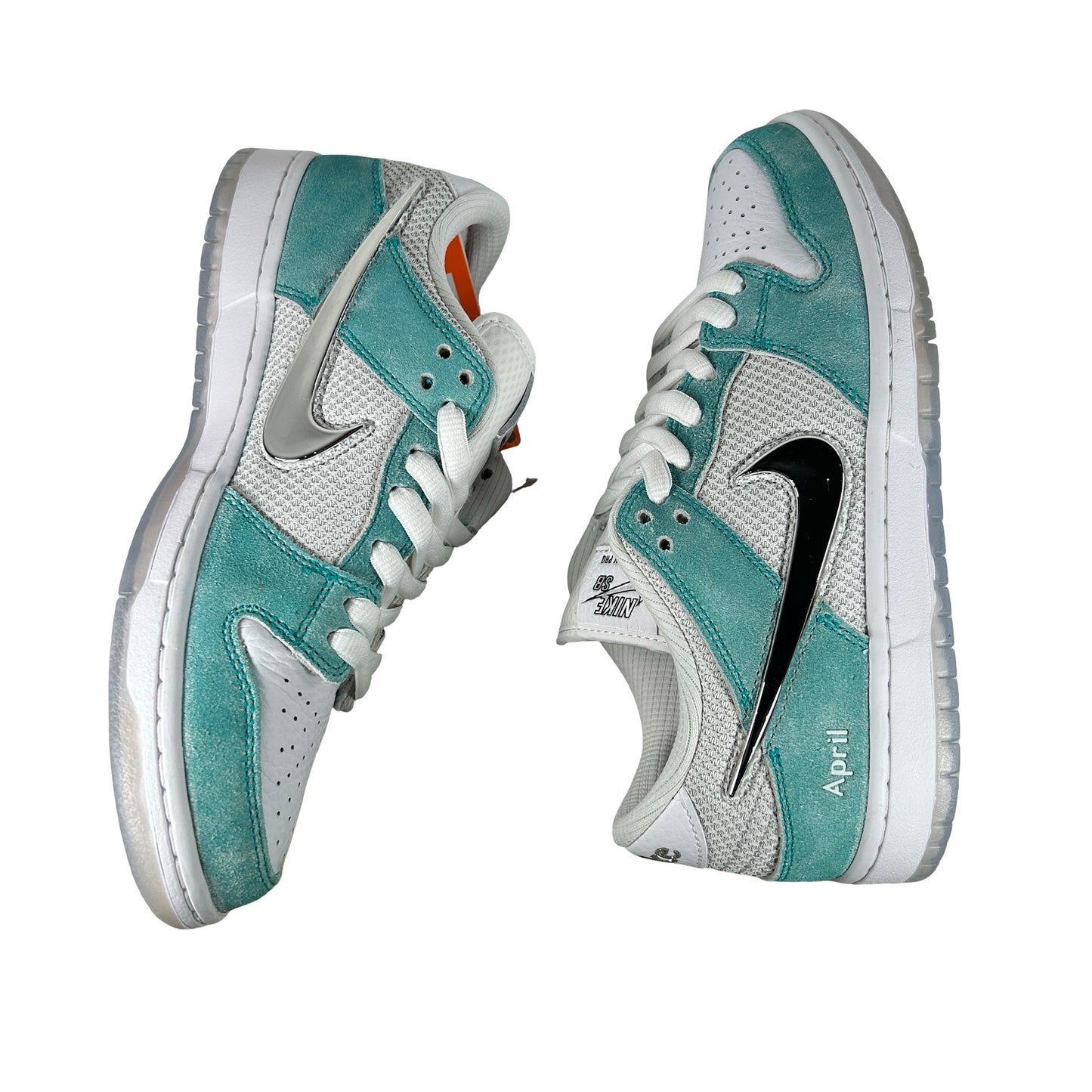 FD2562 400 Nike SB Dunk Low April Skateboards - 7 M (Stain On Toe Box)