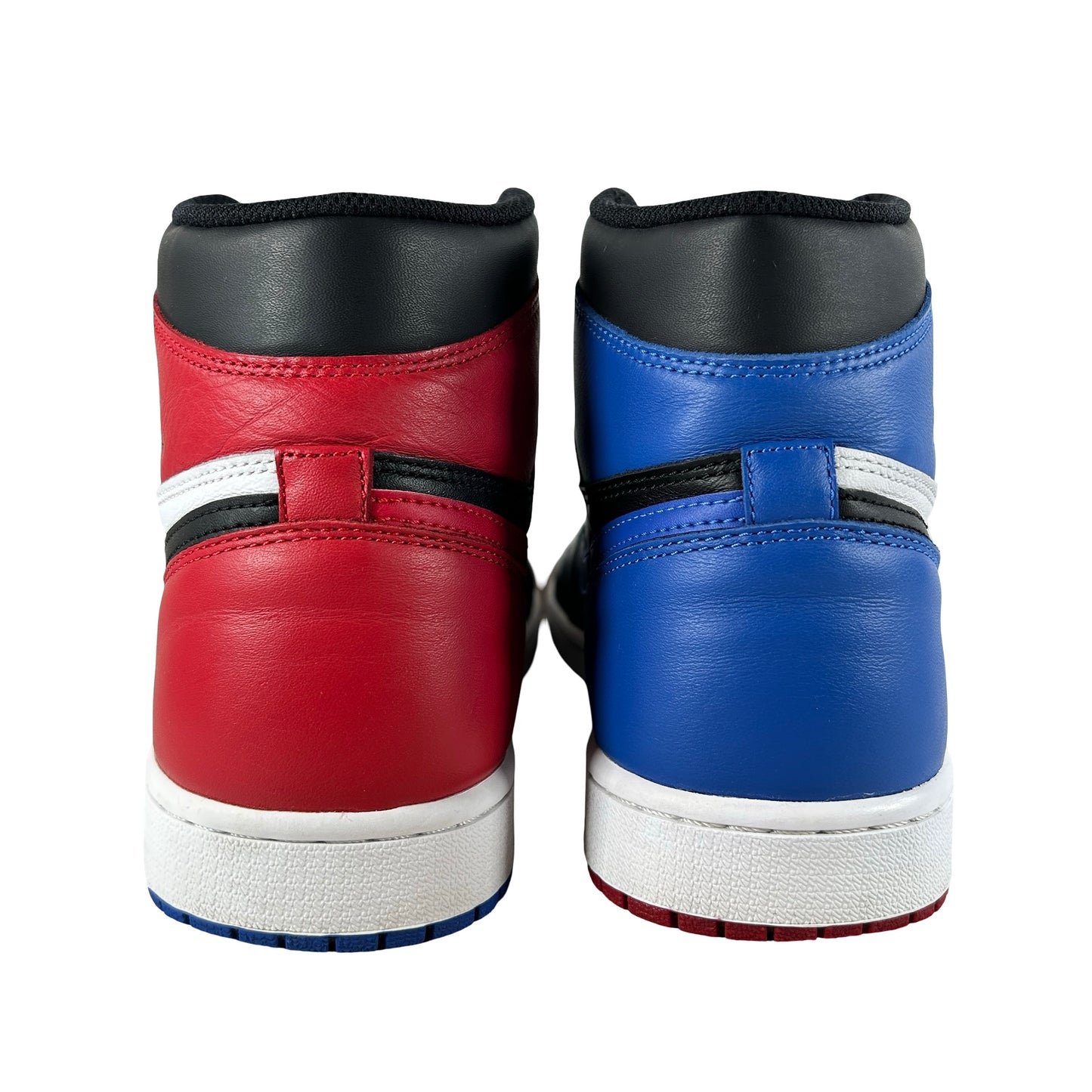 555088 026 Jordan 1 Retro Top 3 [USED] - 10 M (Used2)